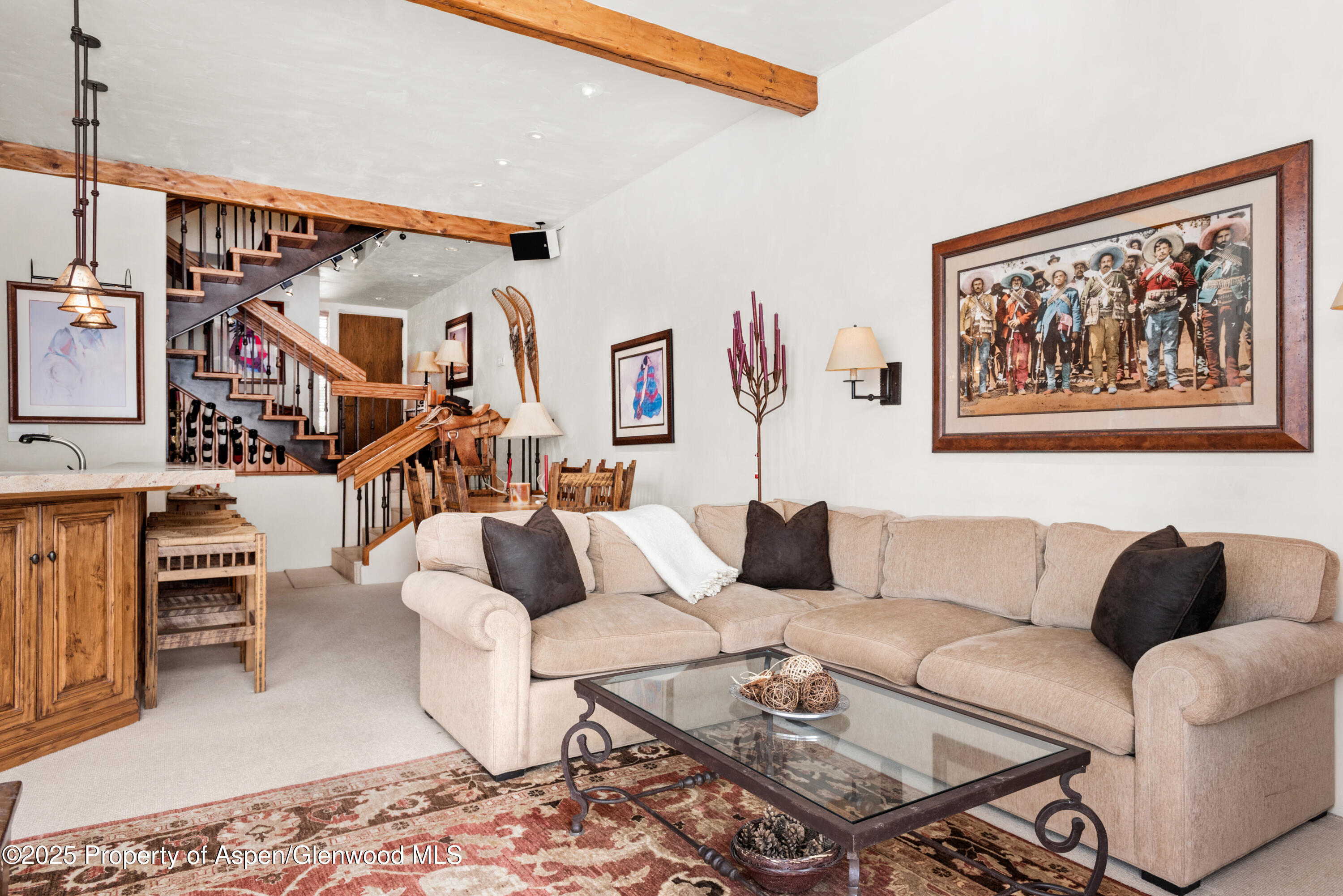 155 Lone Pine Road, 5