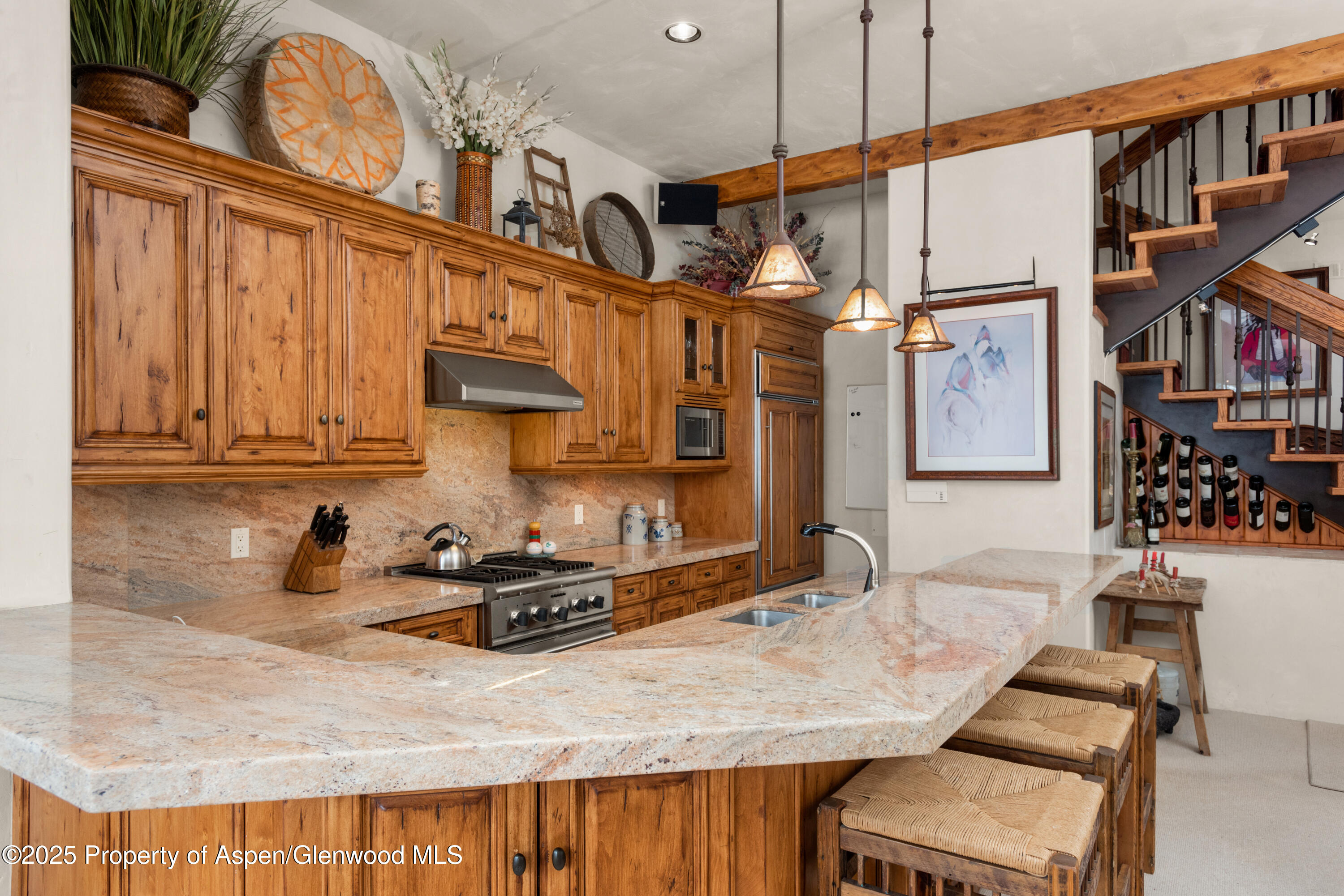 155 Lone Pine Road, 5