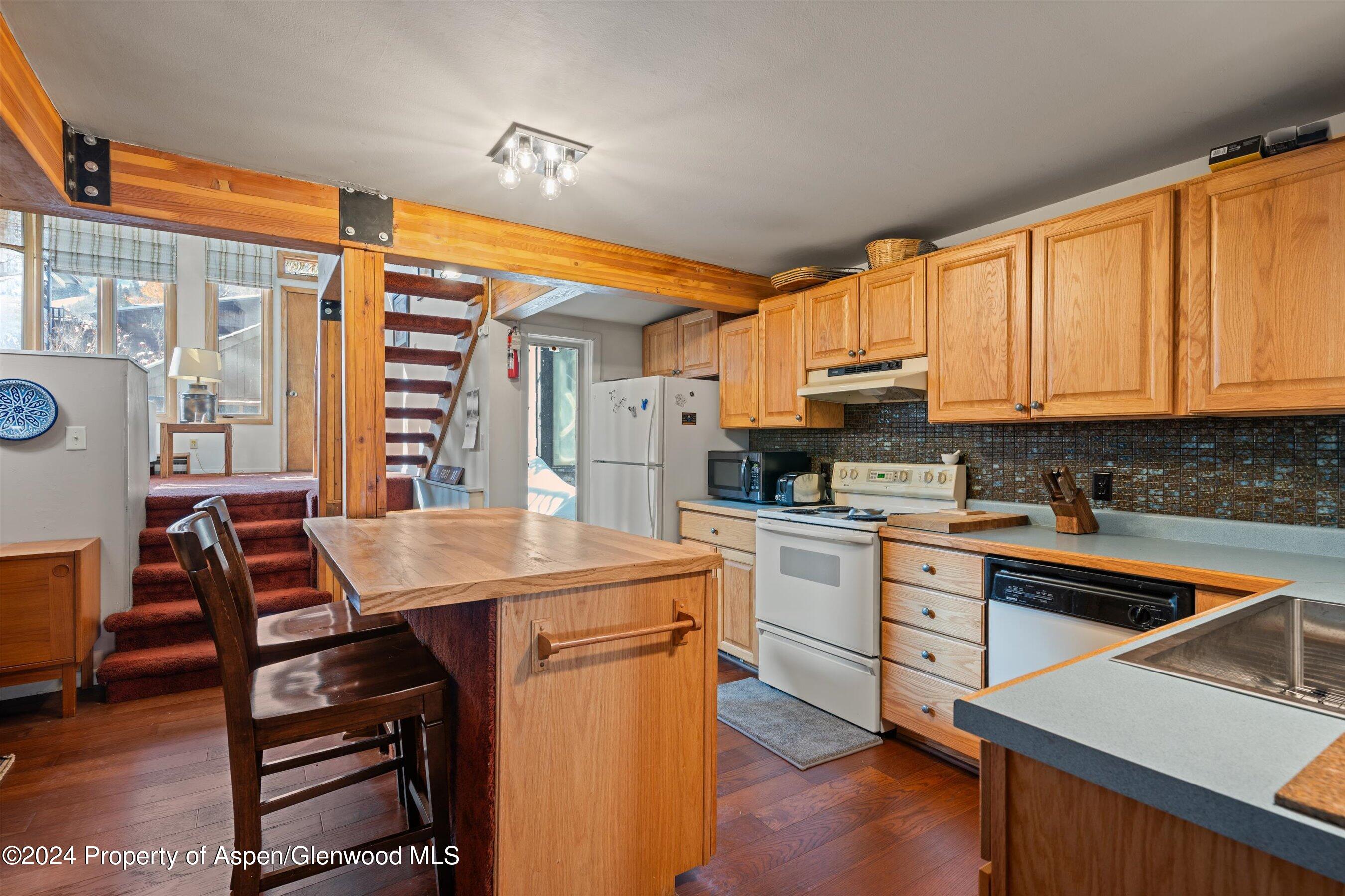 217 W Bleeker Street