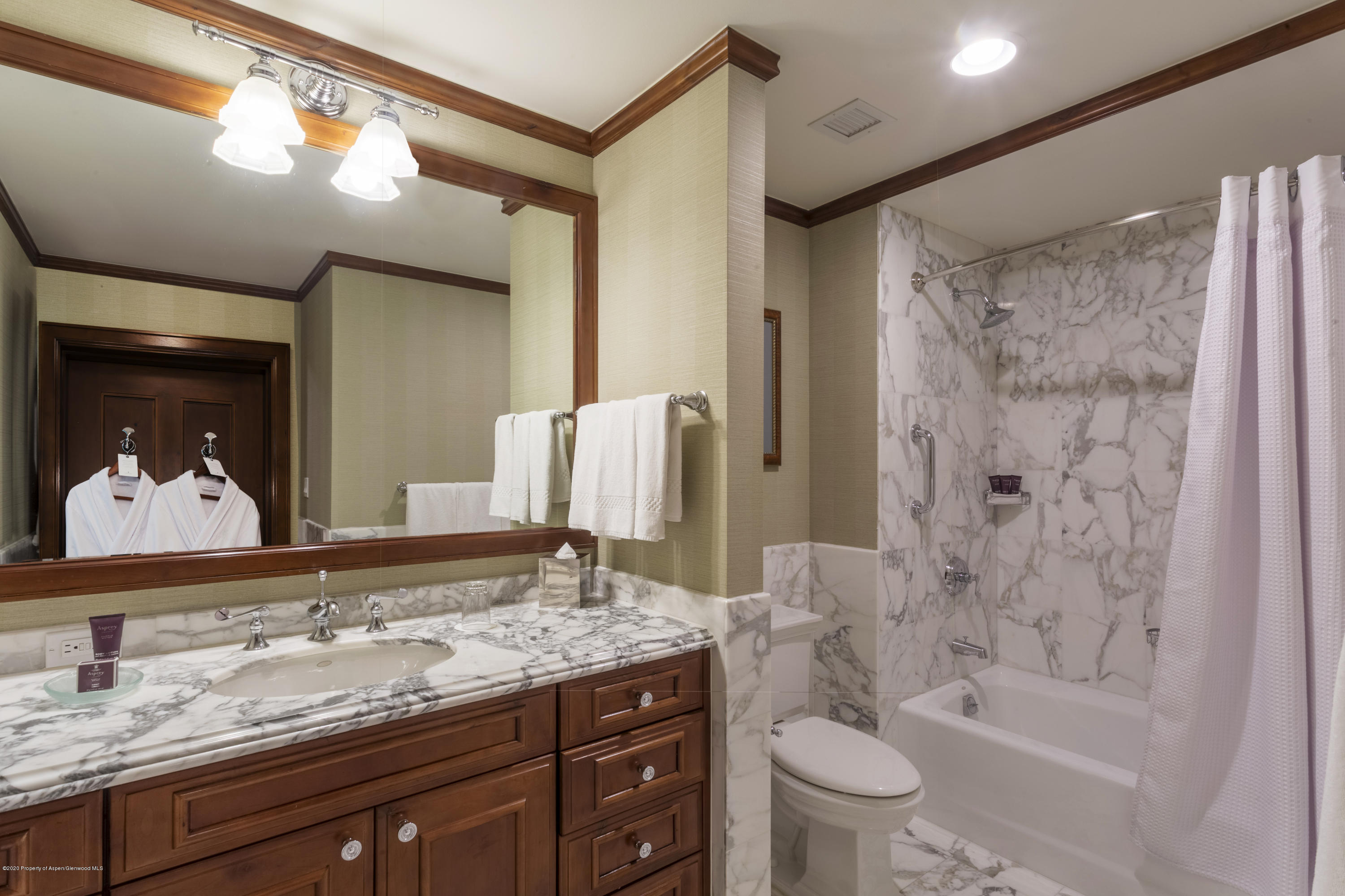 0197 Prospector Road, Unit 2309-12