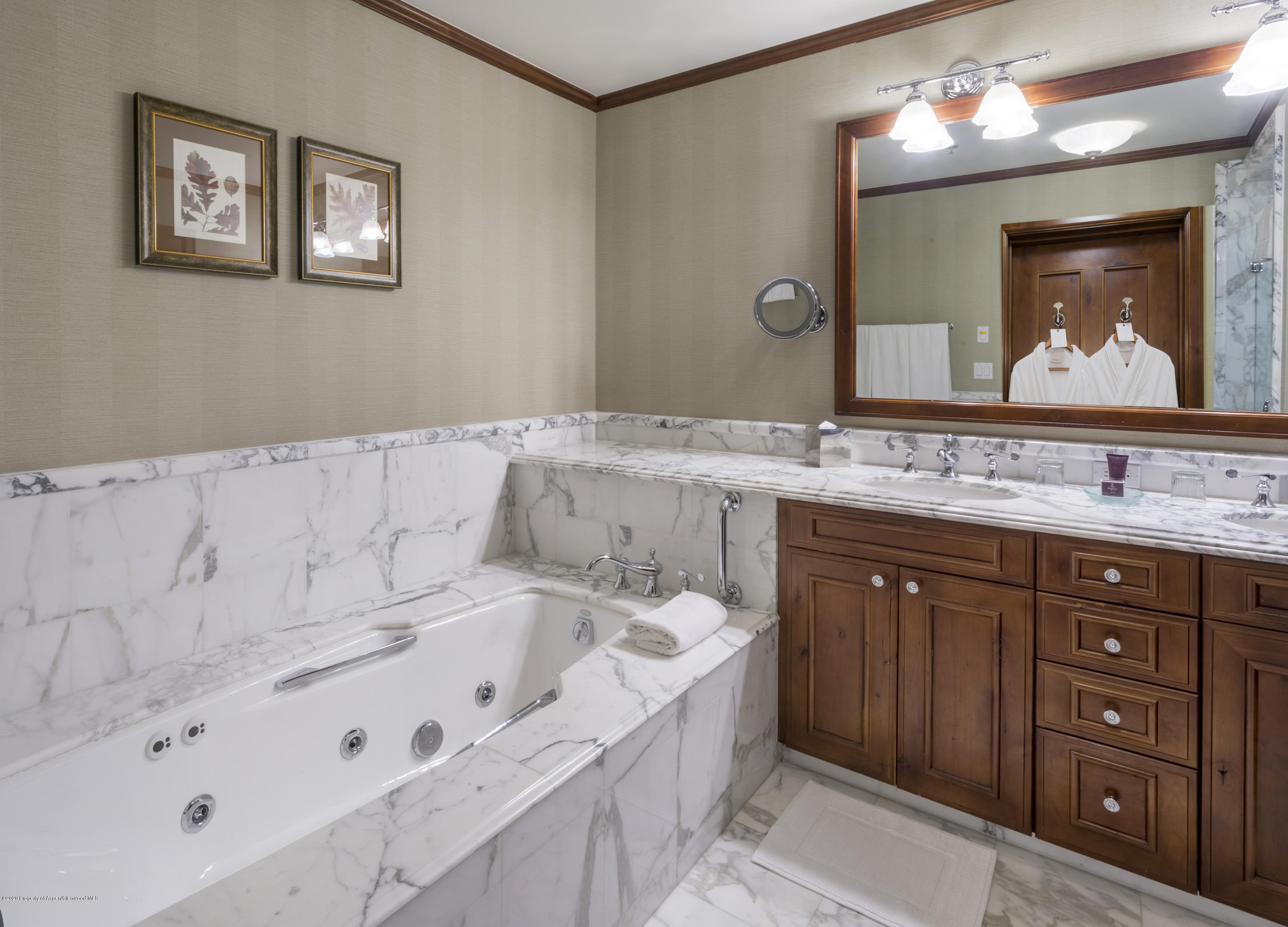 0197 Prospector Road, Unit 2309-12