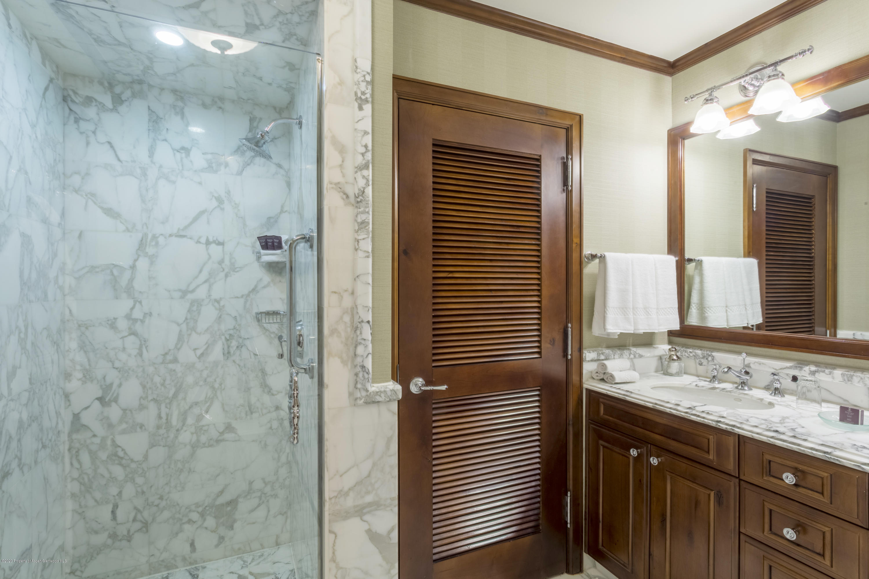 0197 Prospector Road, Unit 2309-12