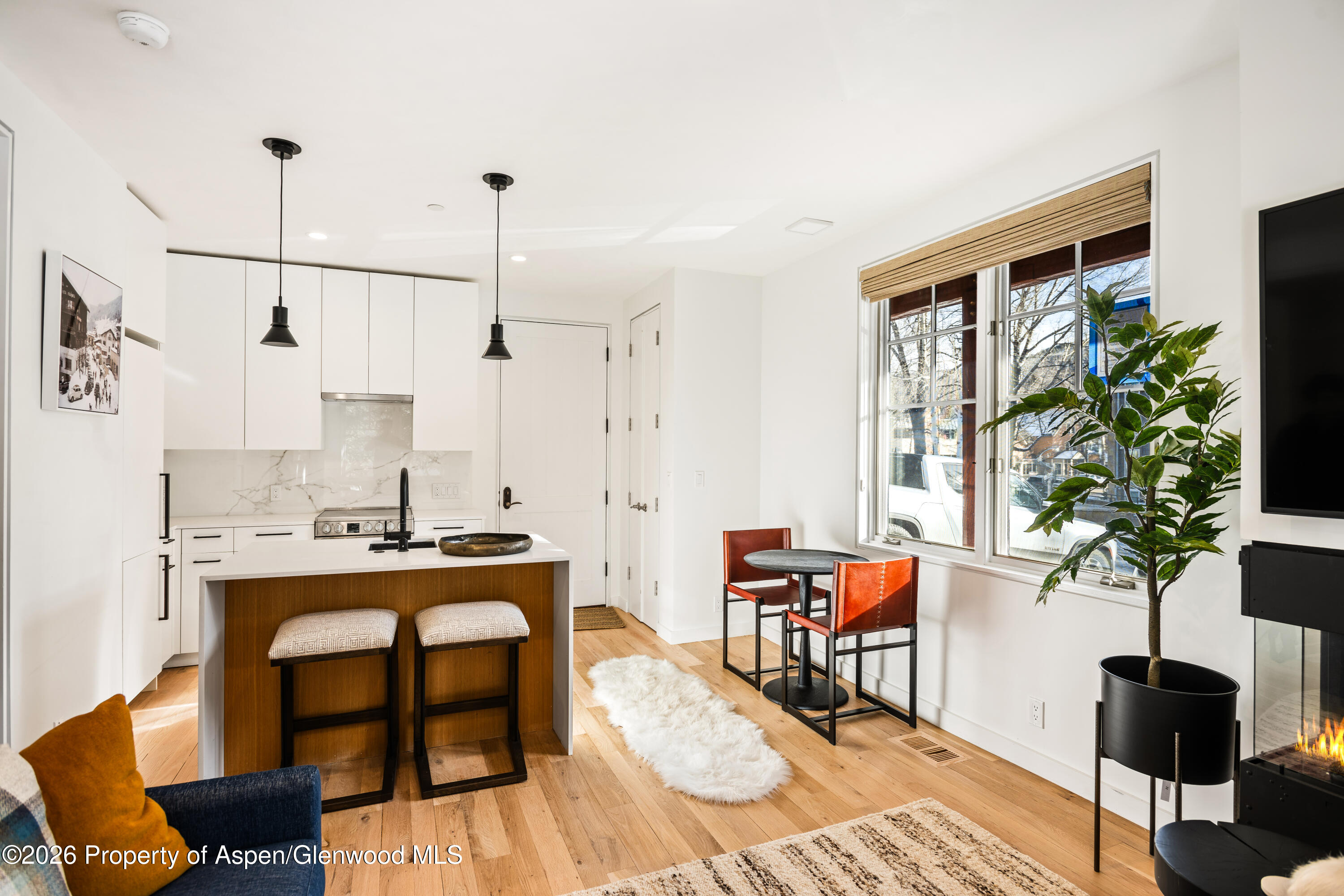 501 W Main Street A101