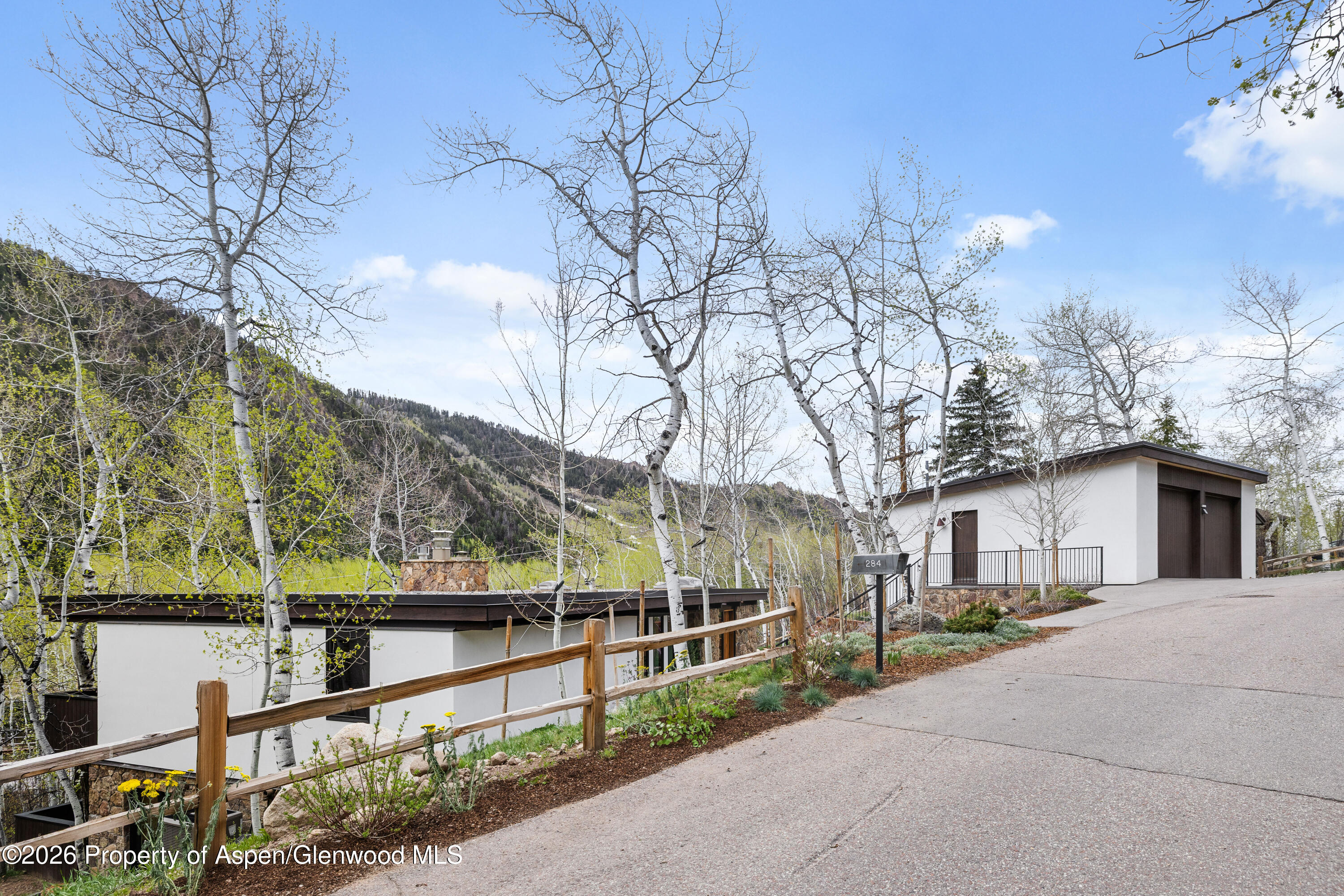 284 Eastwood Drive