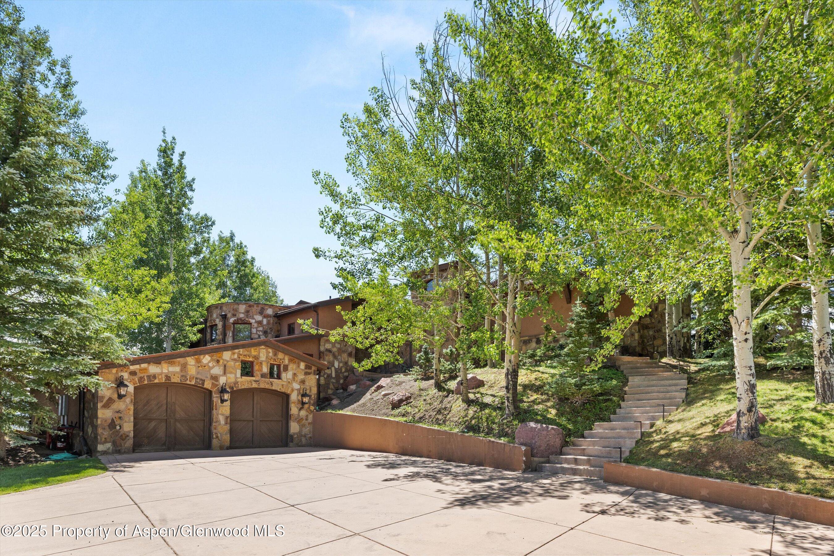 2908 Juniper Hill Drive
