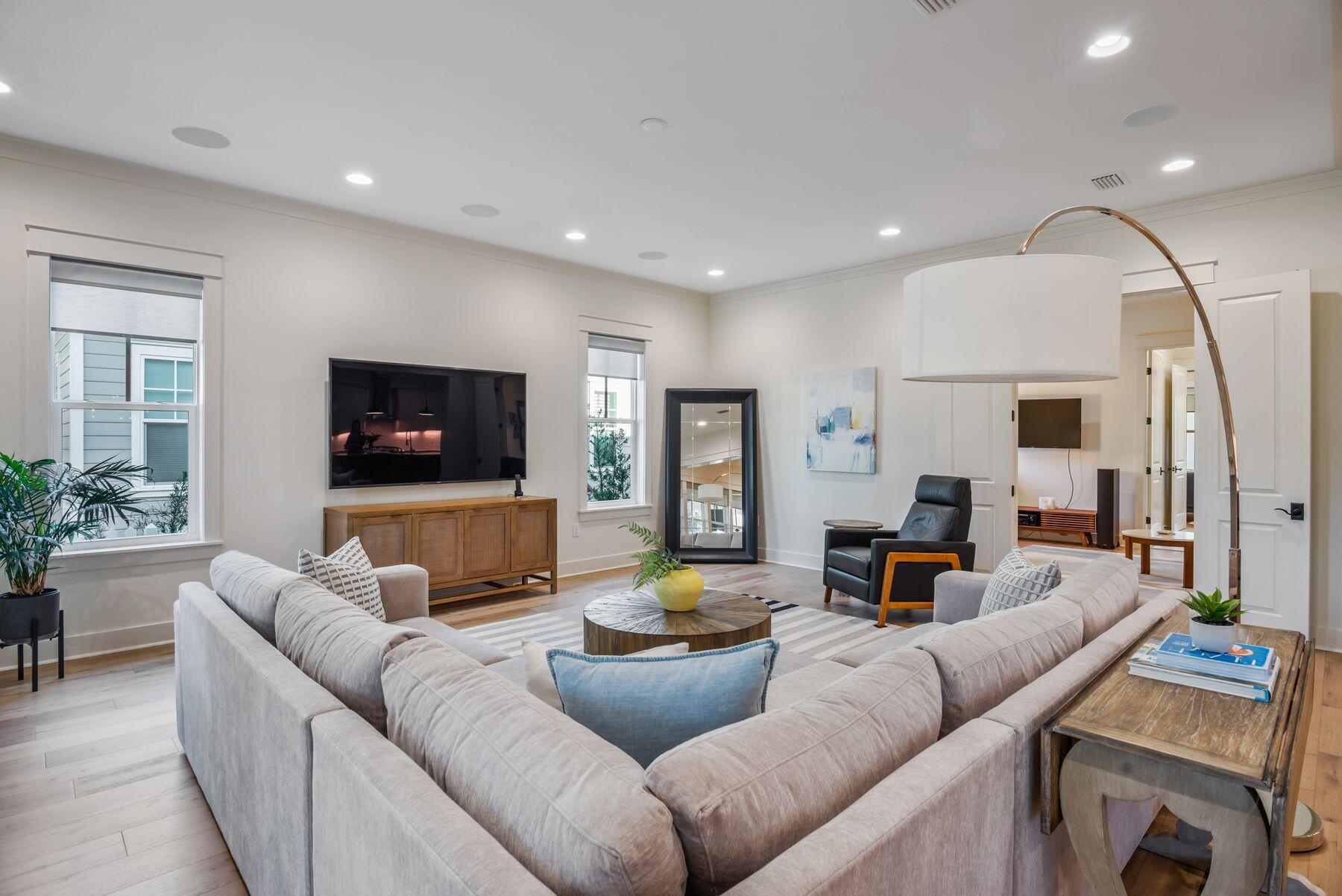 70 Medley Street