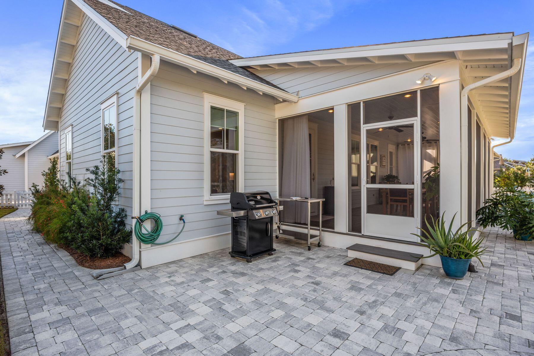 70 Medley Street