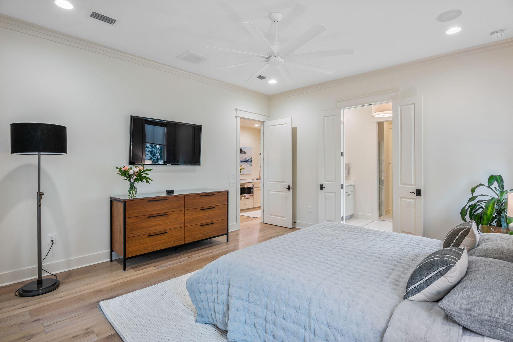 70 Medley Street