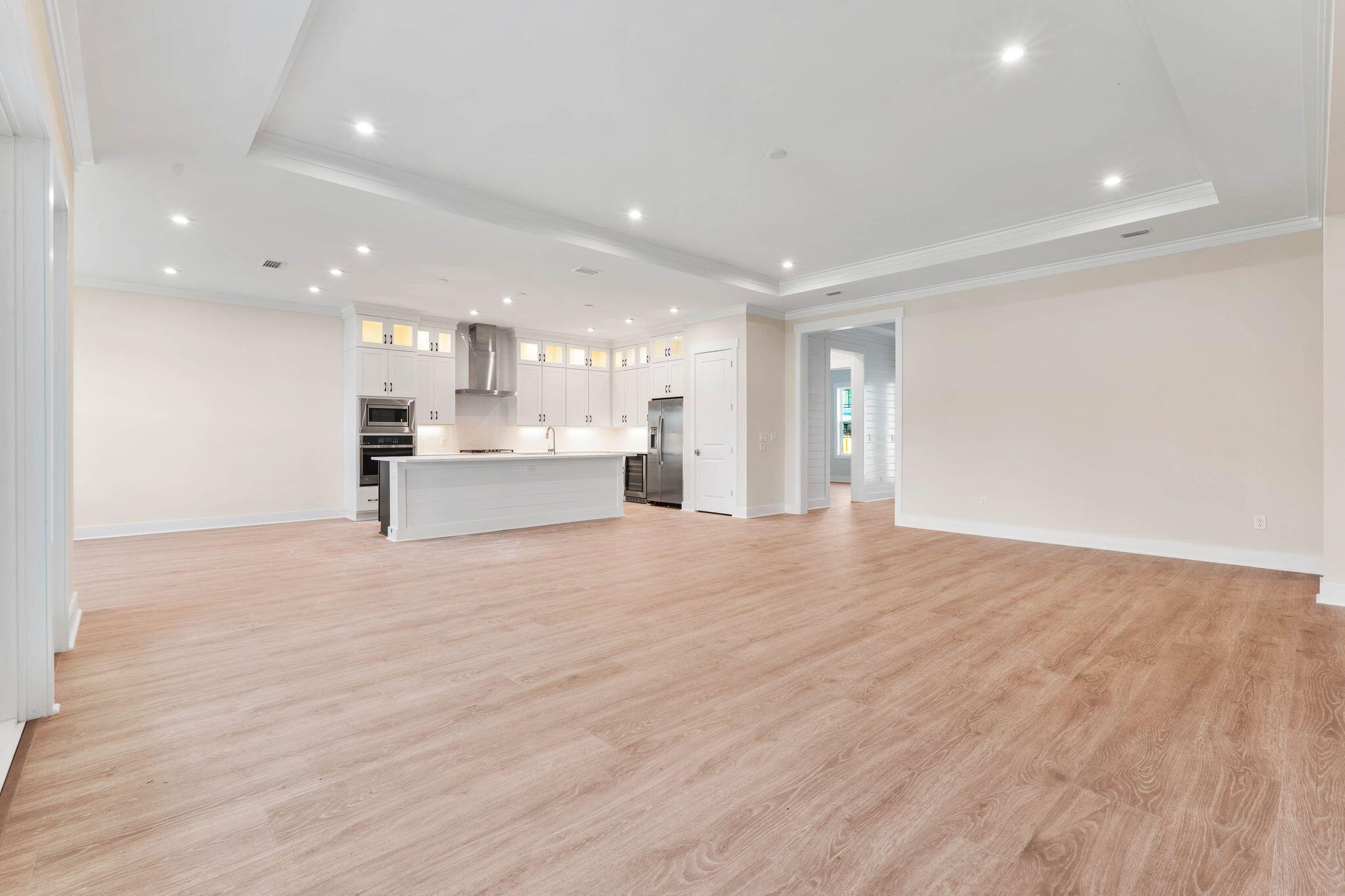 335 W Lafayette Road