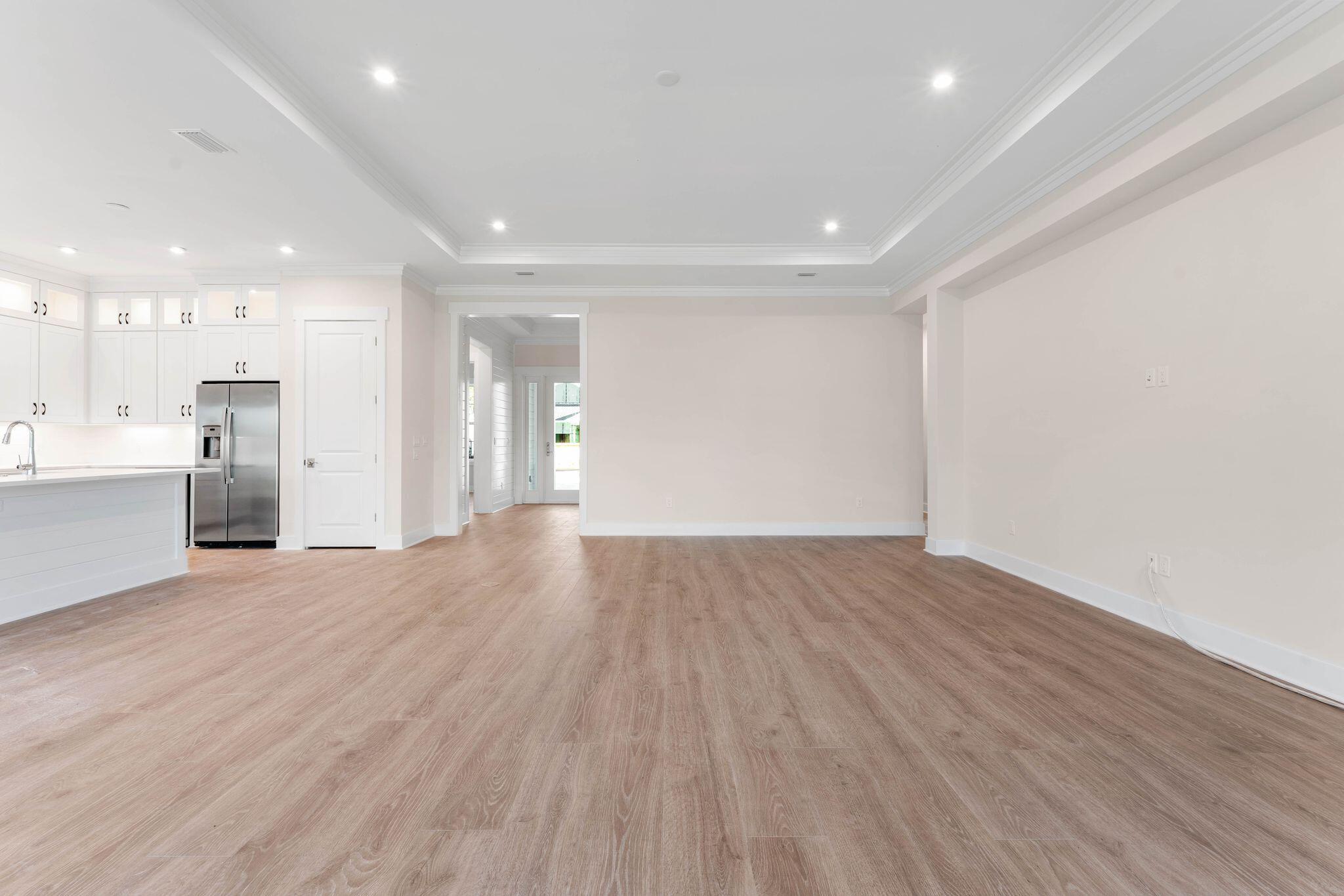 335 W Lafayette Road