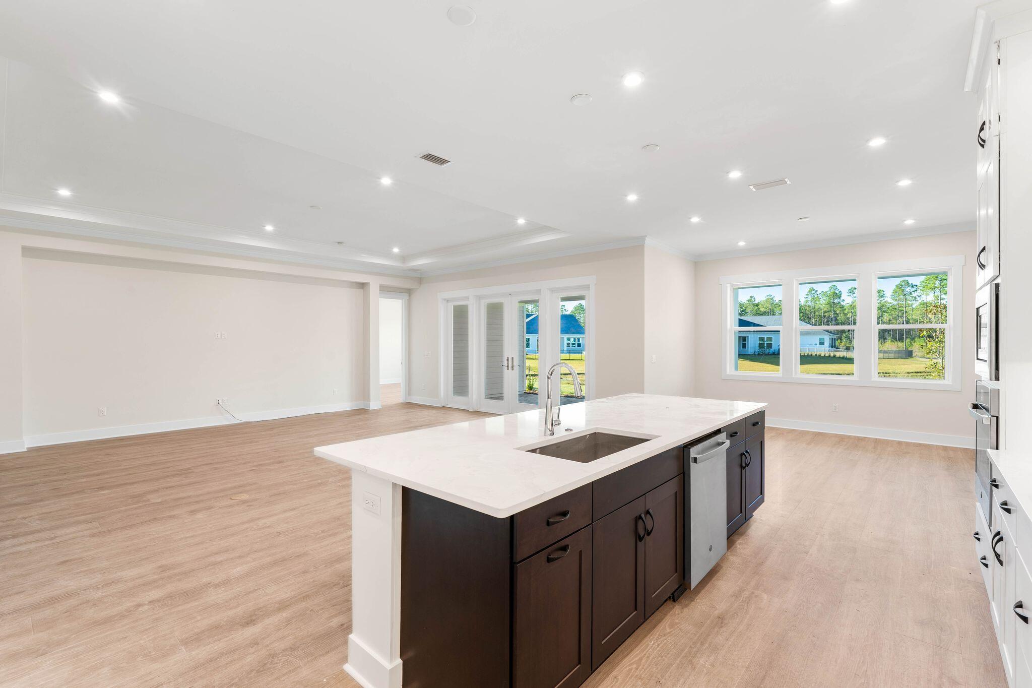 335 W Lafayette Road