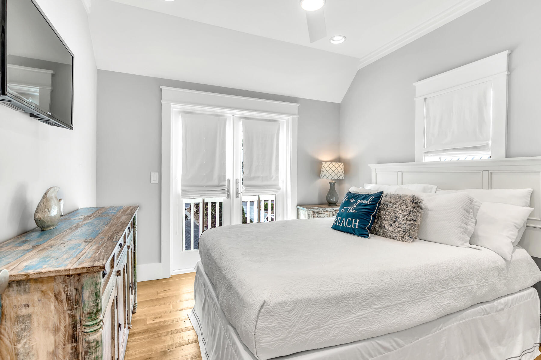 424 E Royal Fern Way