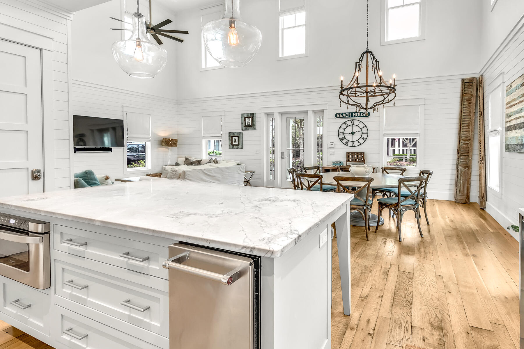 424 E Royal Fern Way