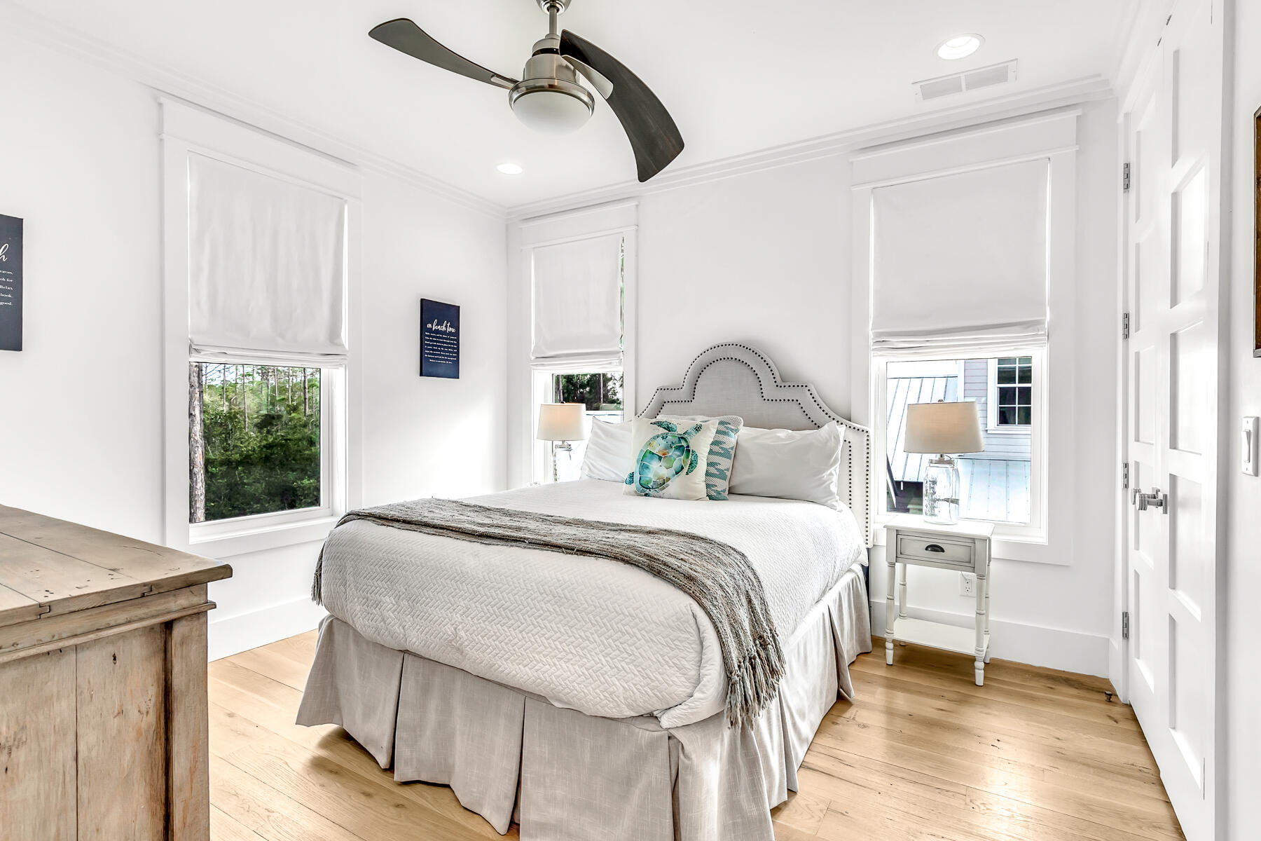 424 E Royal Fern Way