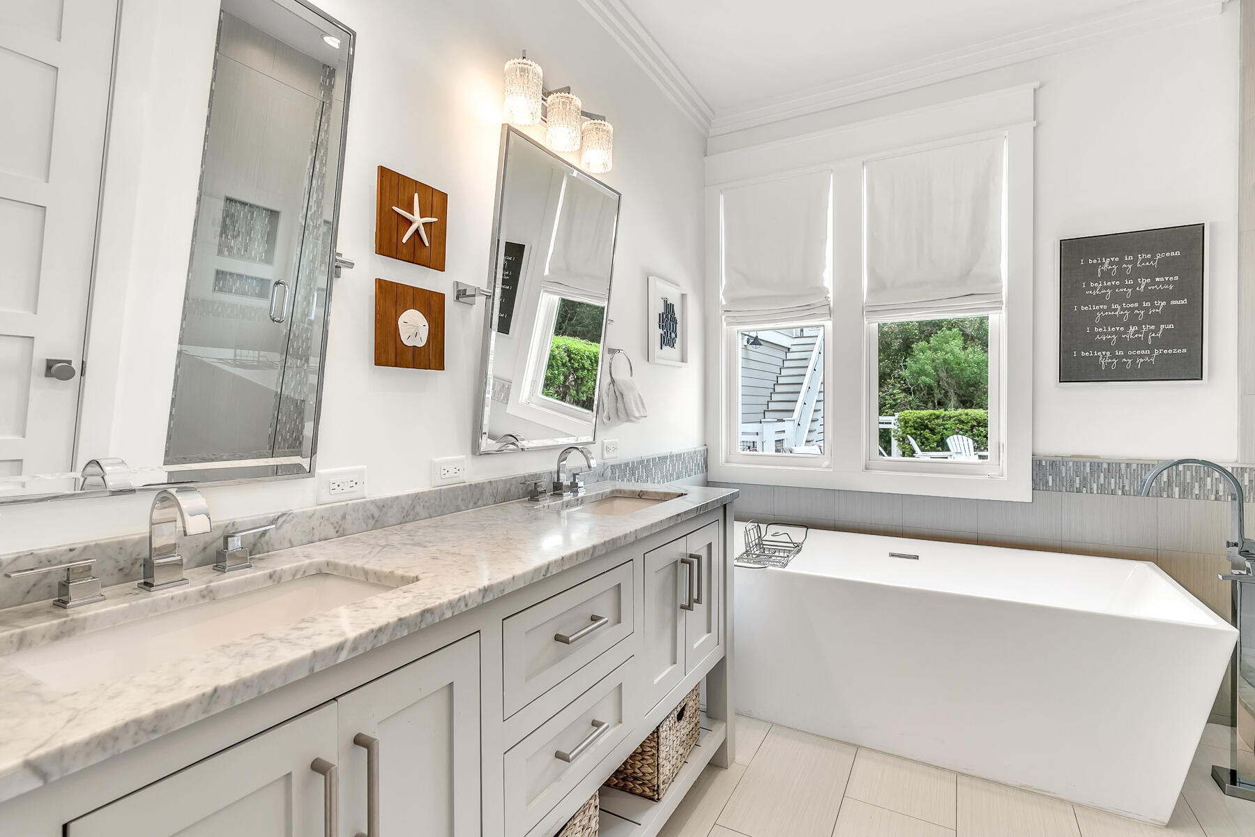 424 E Royal Fern Way