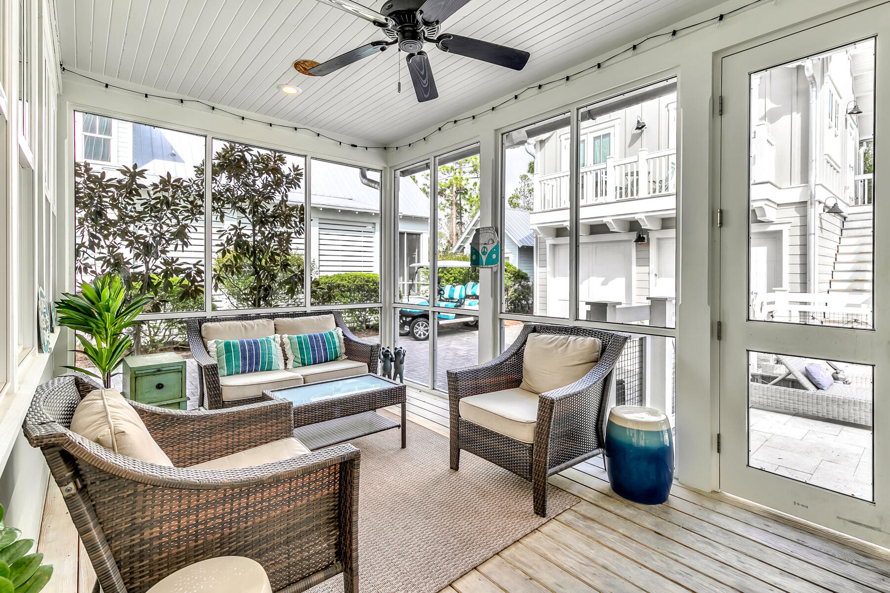 424 E Royal Fern Way