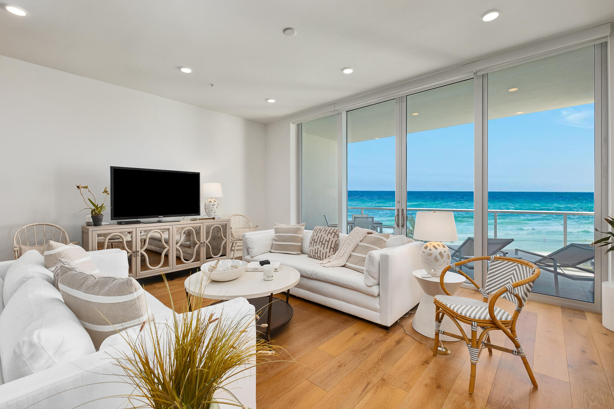 3820 E County Highway 30A Unit: 305
