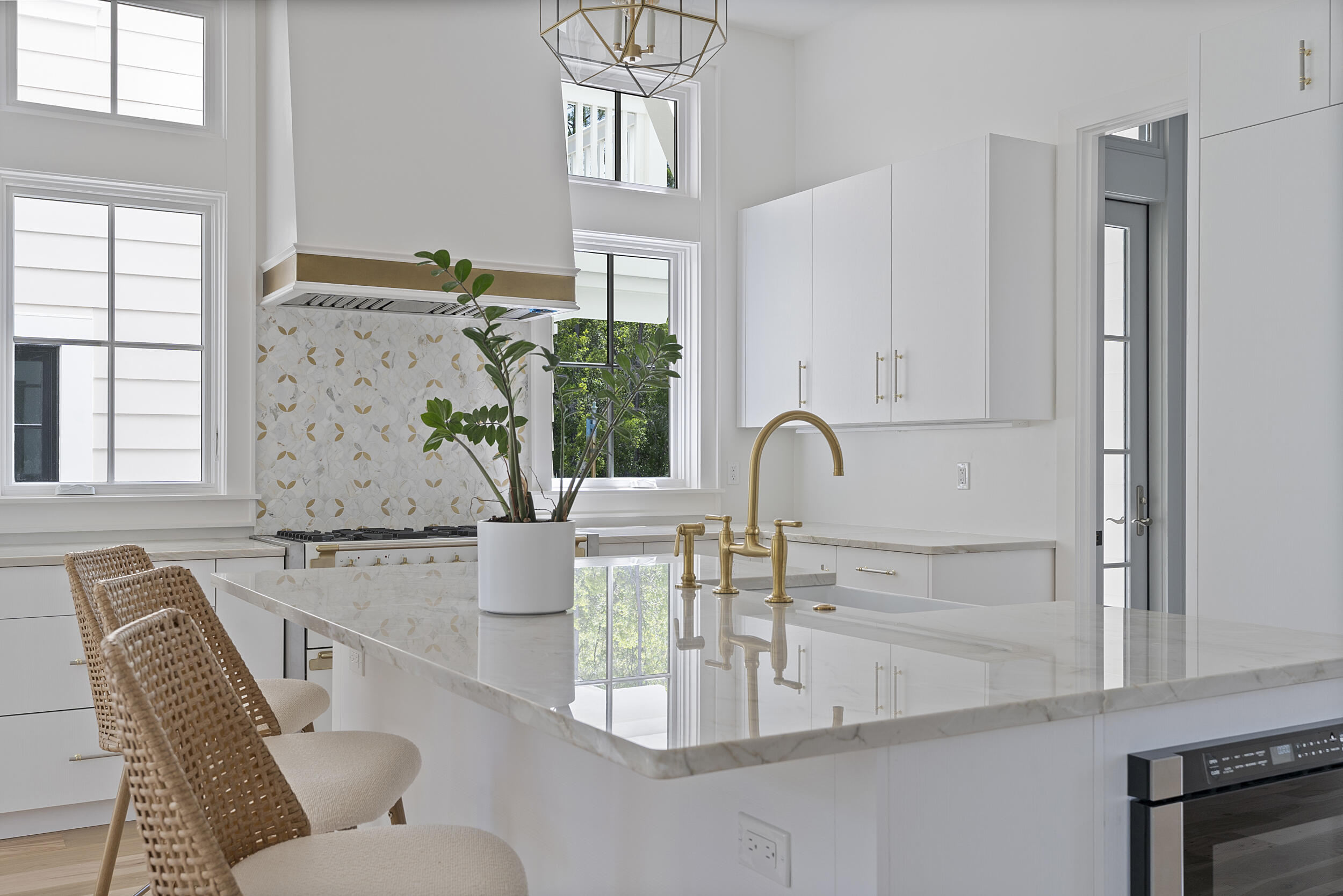 114 Climbing Rose Way