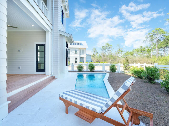 114 Climbing Rose Way