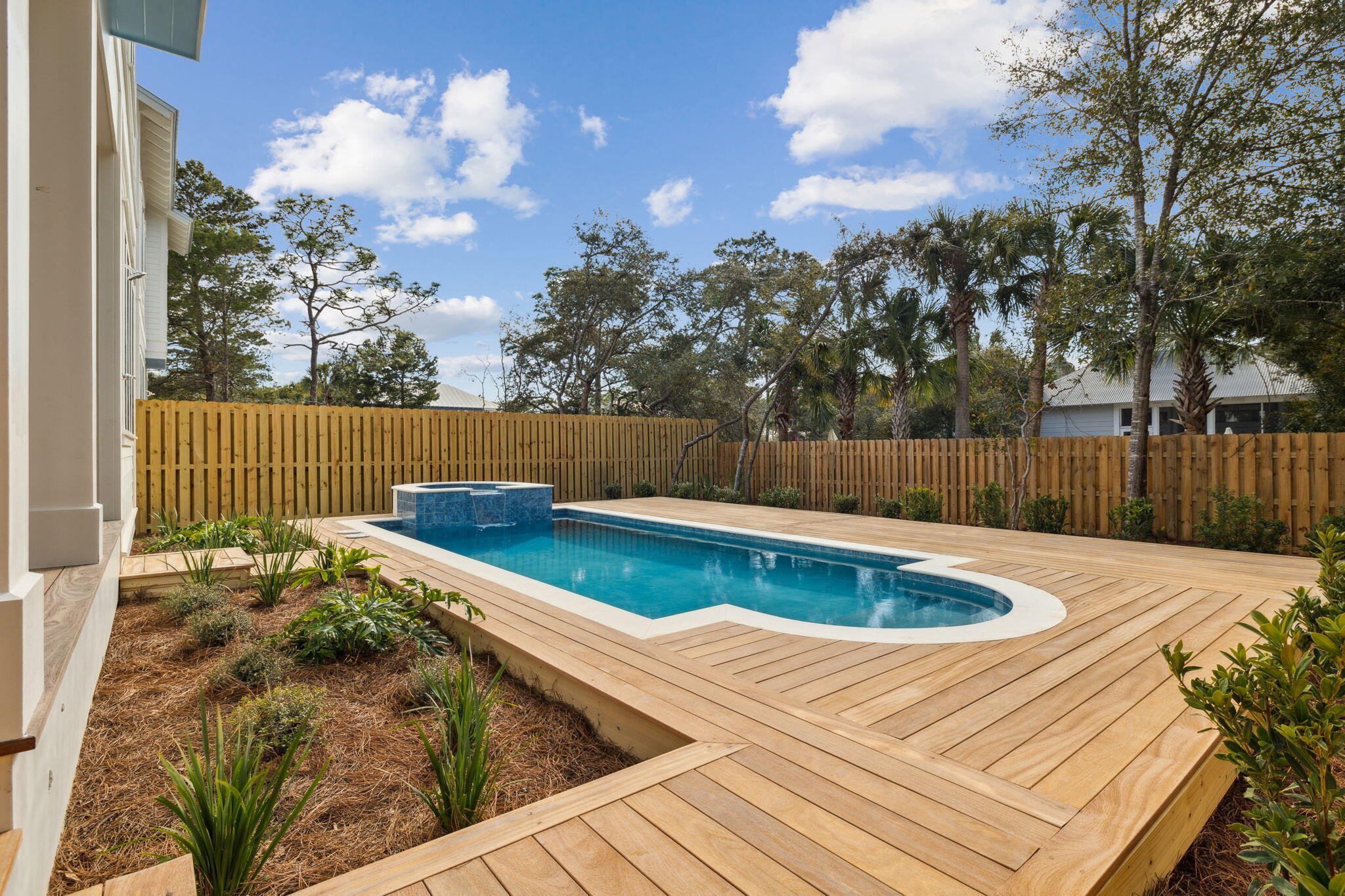 301 San Juan Avenue