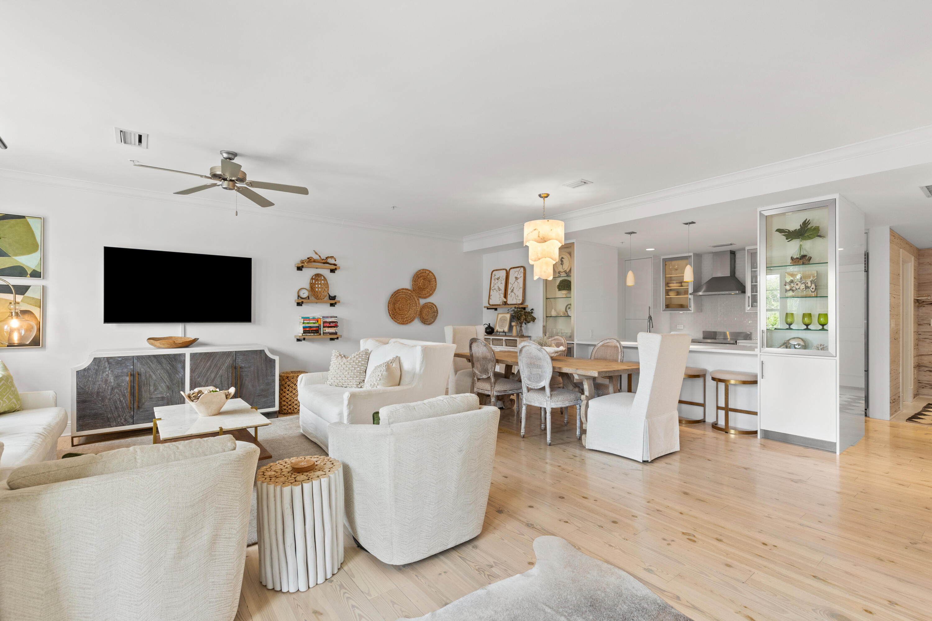 104 N Barrett Square, # 2B