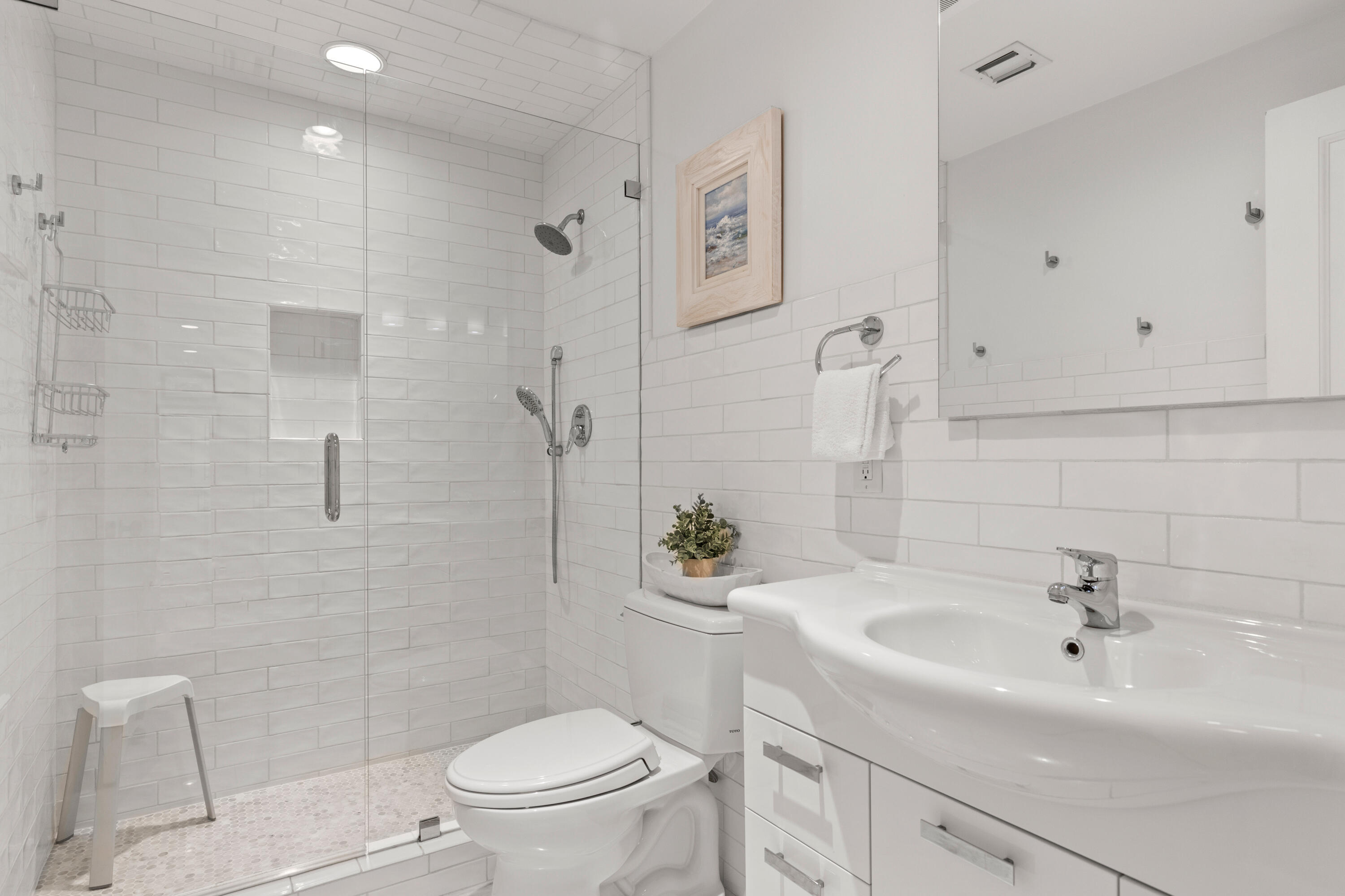 104 N Barrett Square, # 2B