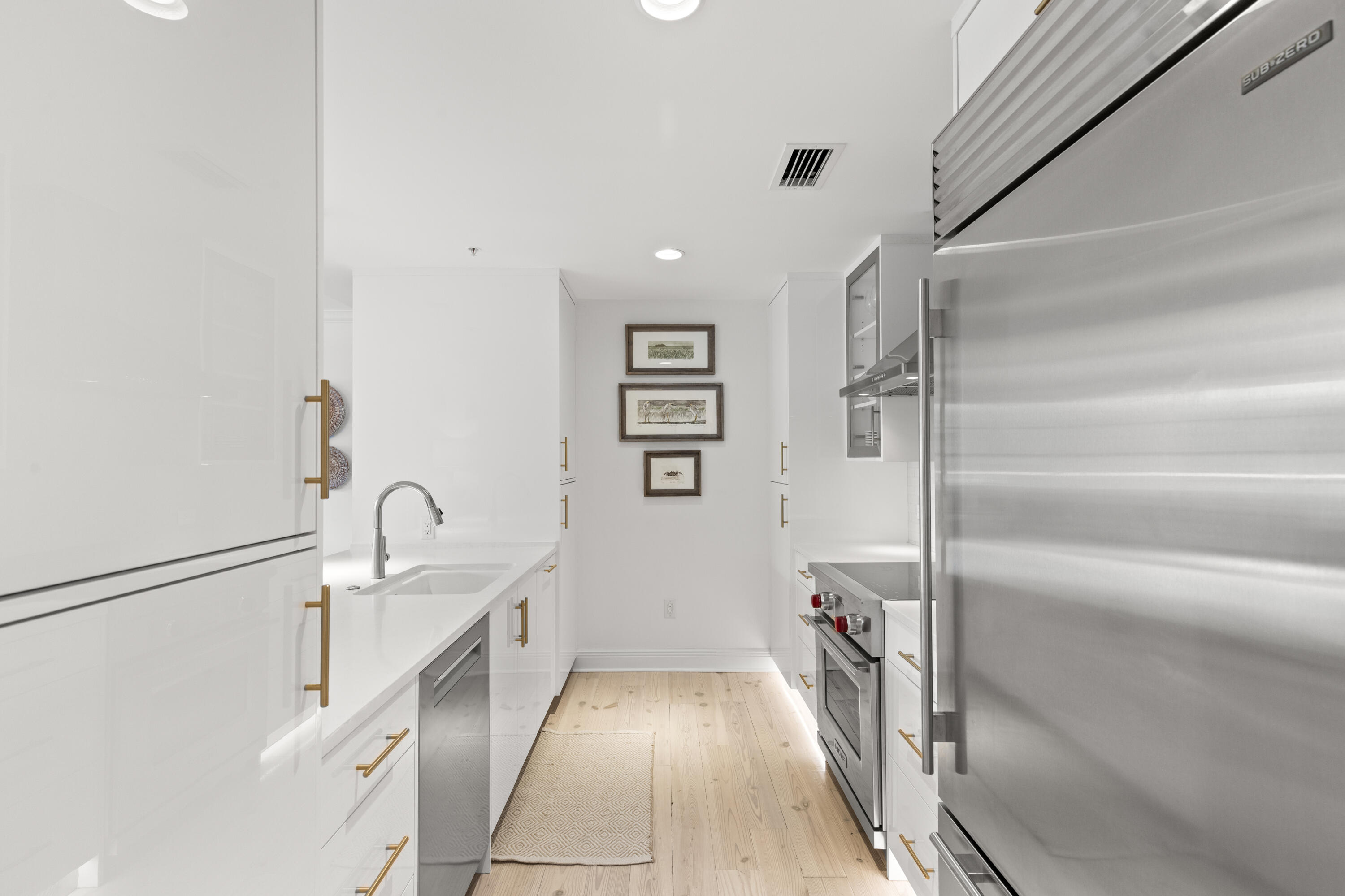 104 N Barrett Square, # 2B