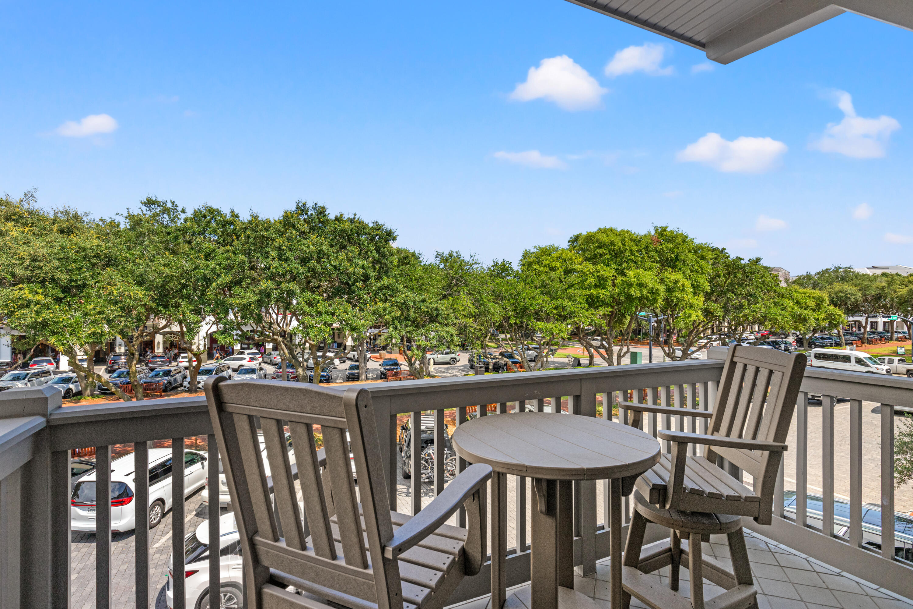 104 N Barrett Square, # 2B