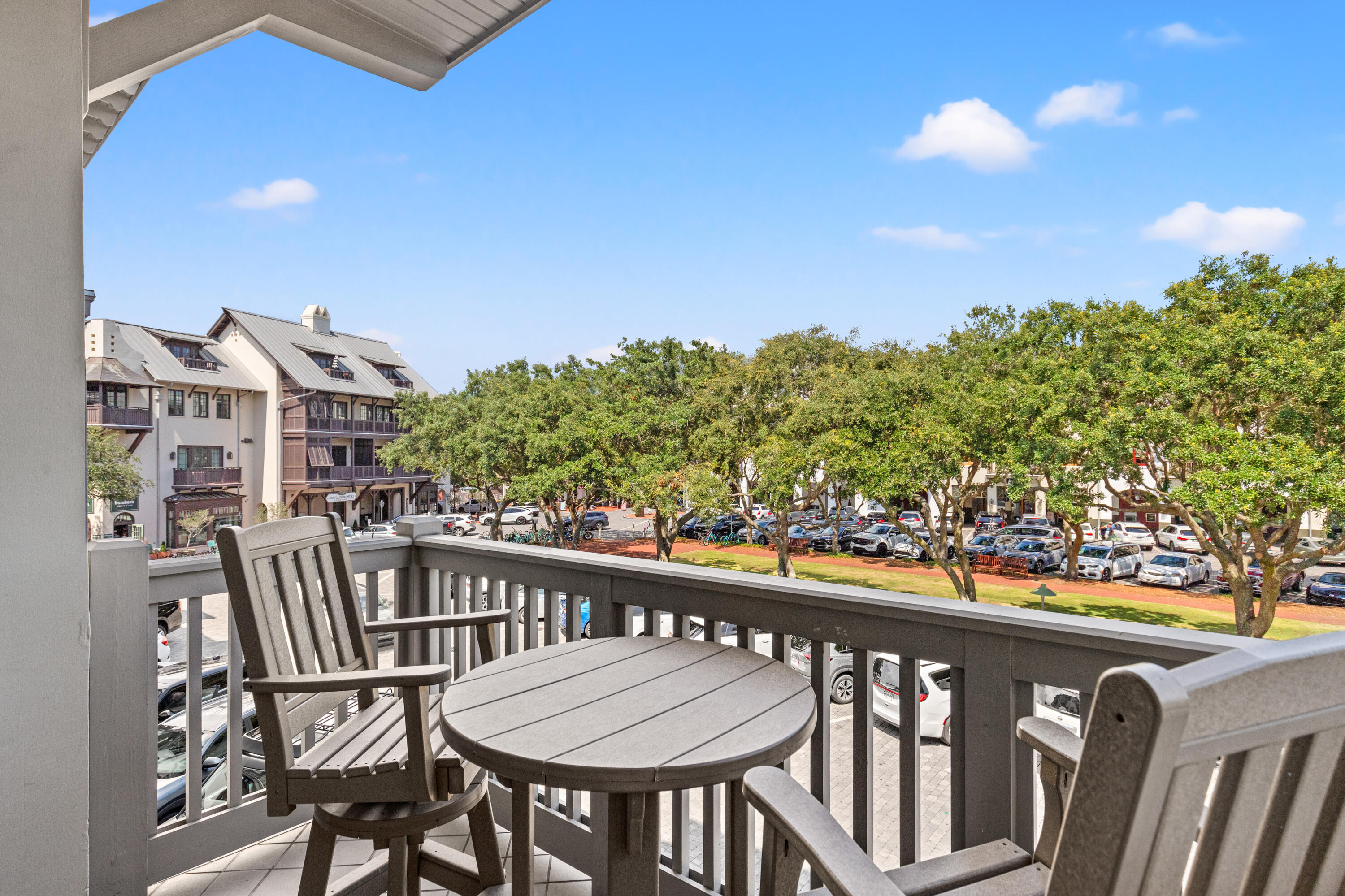 104 N Barrett Square, # 2B