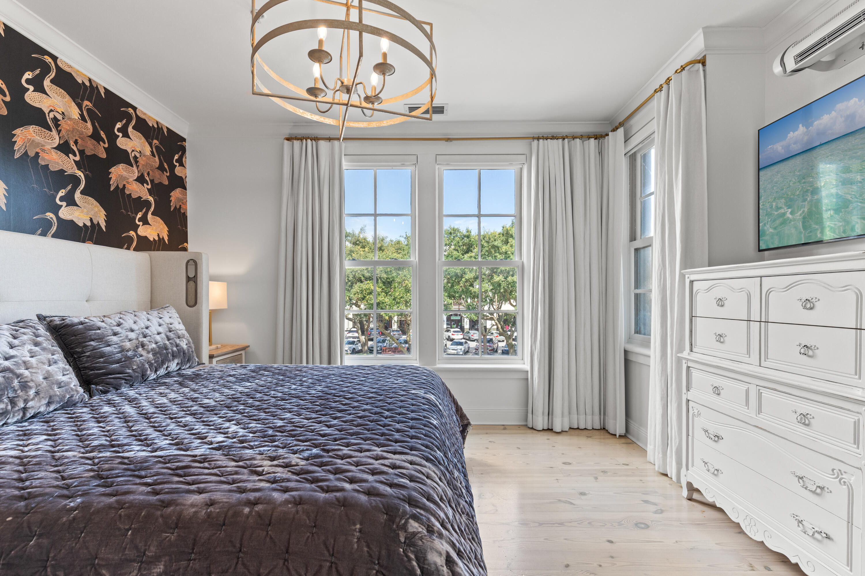 104 N Barrett Square, # 2B