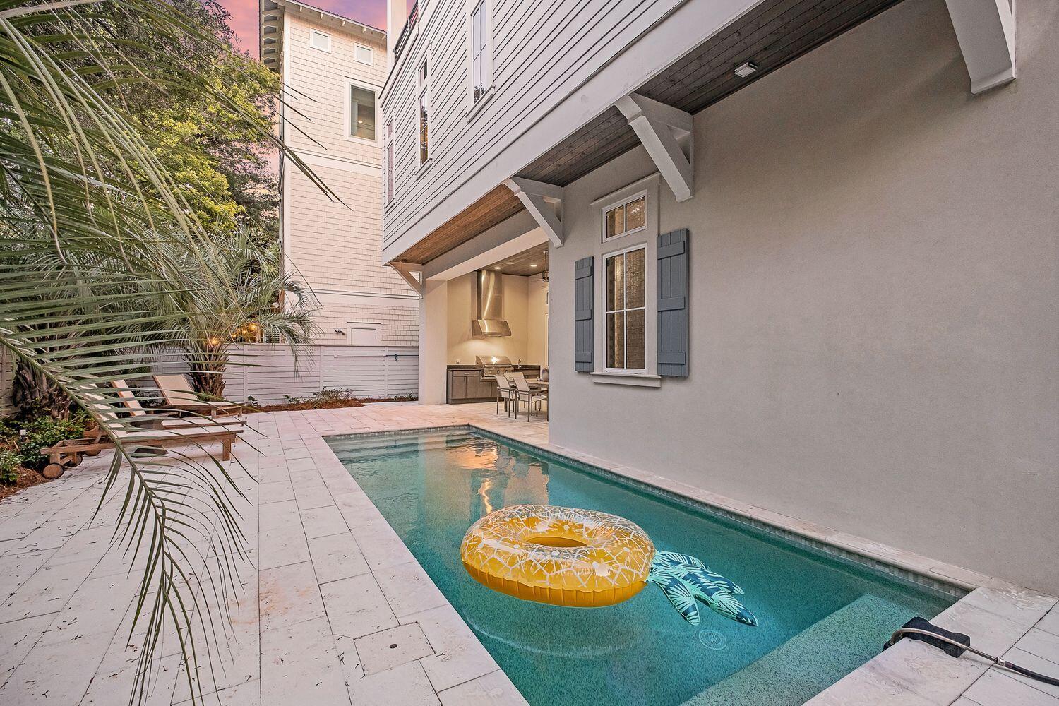 2657 E County Highway 30A