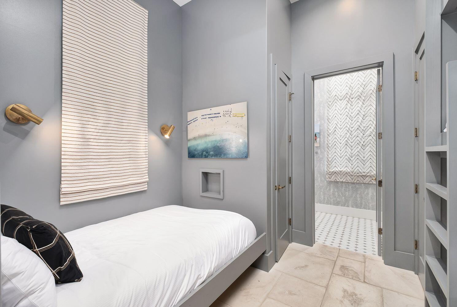 2657 E County Highway 30A