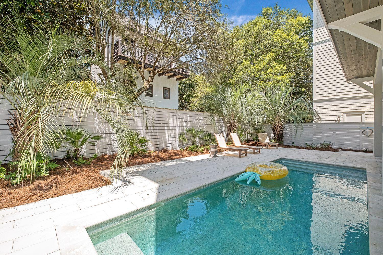 2657 E County Highway 30A