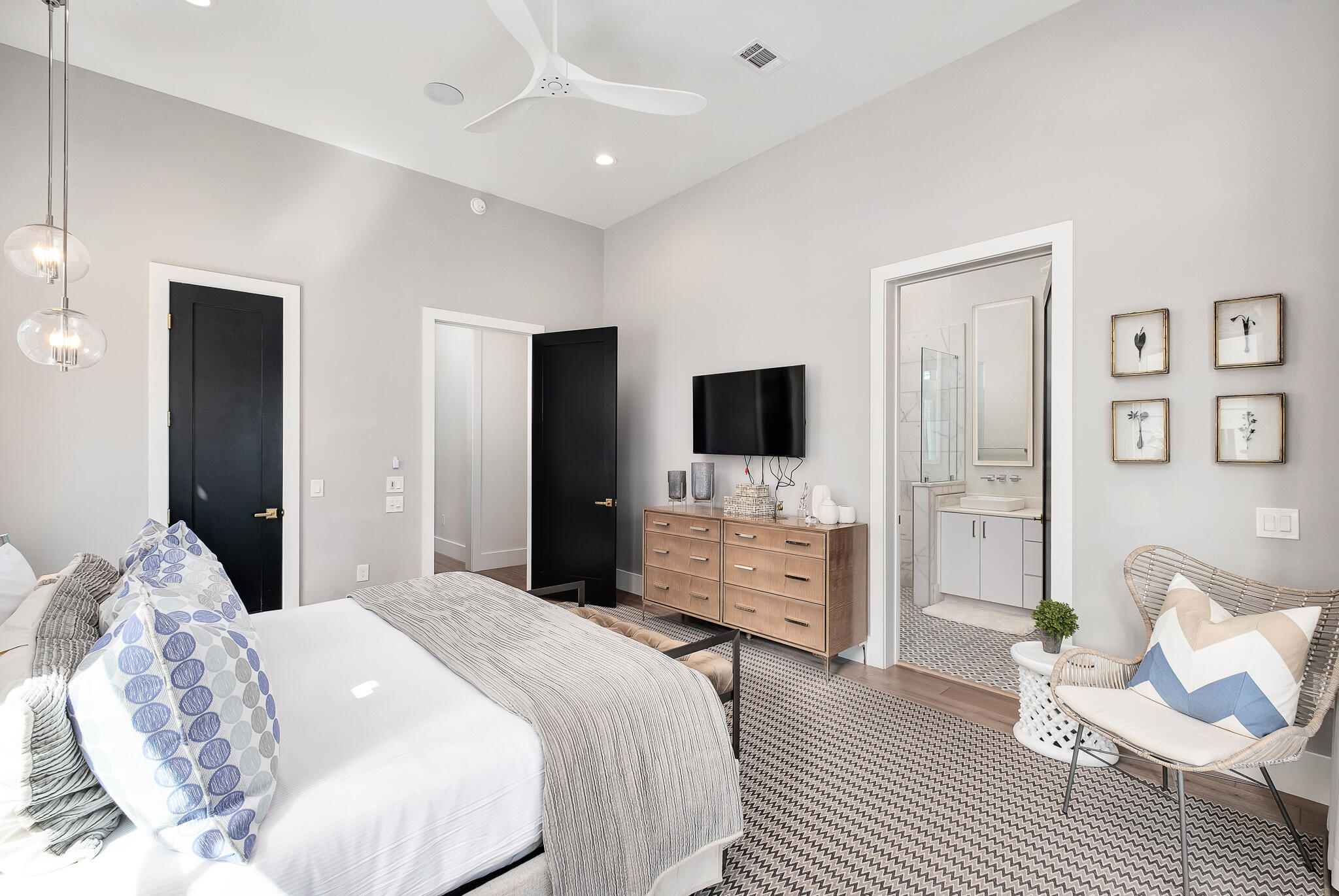 2657 E County Highway 30A