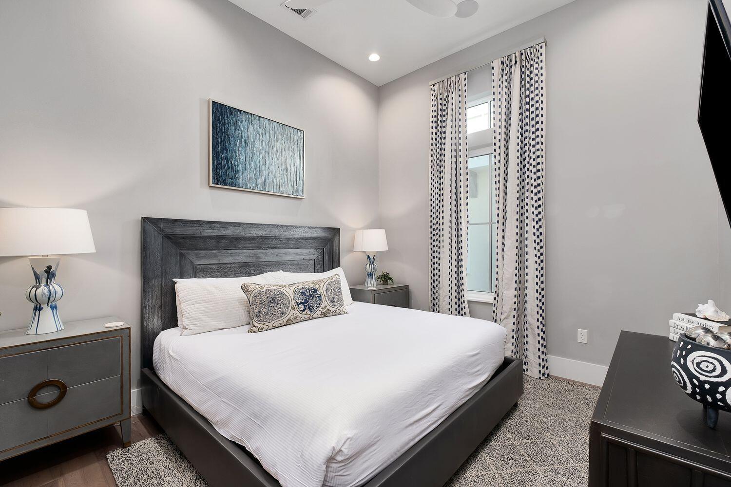 2657 E County Highway 30A