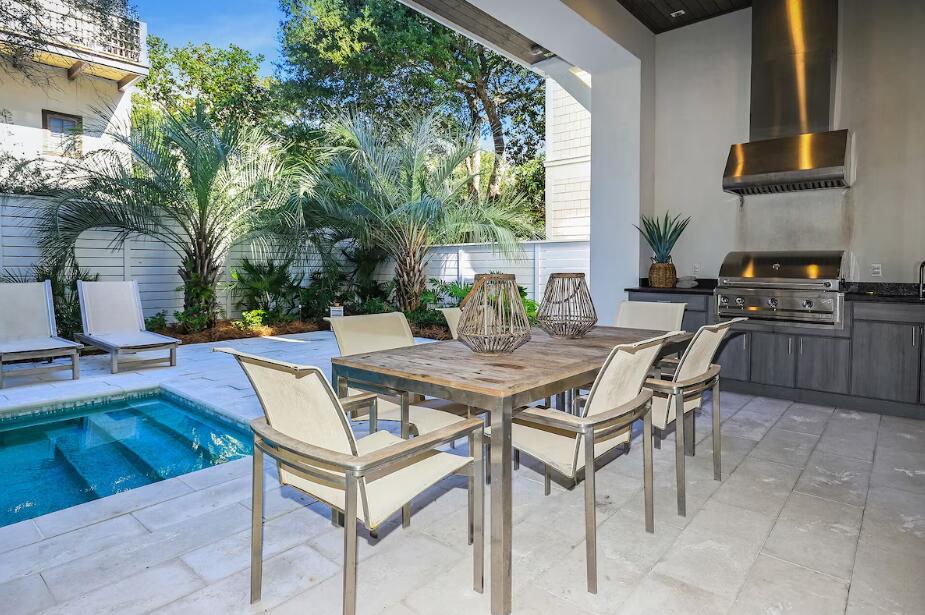 2657 E County Highway 30A