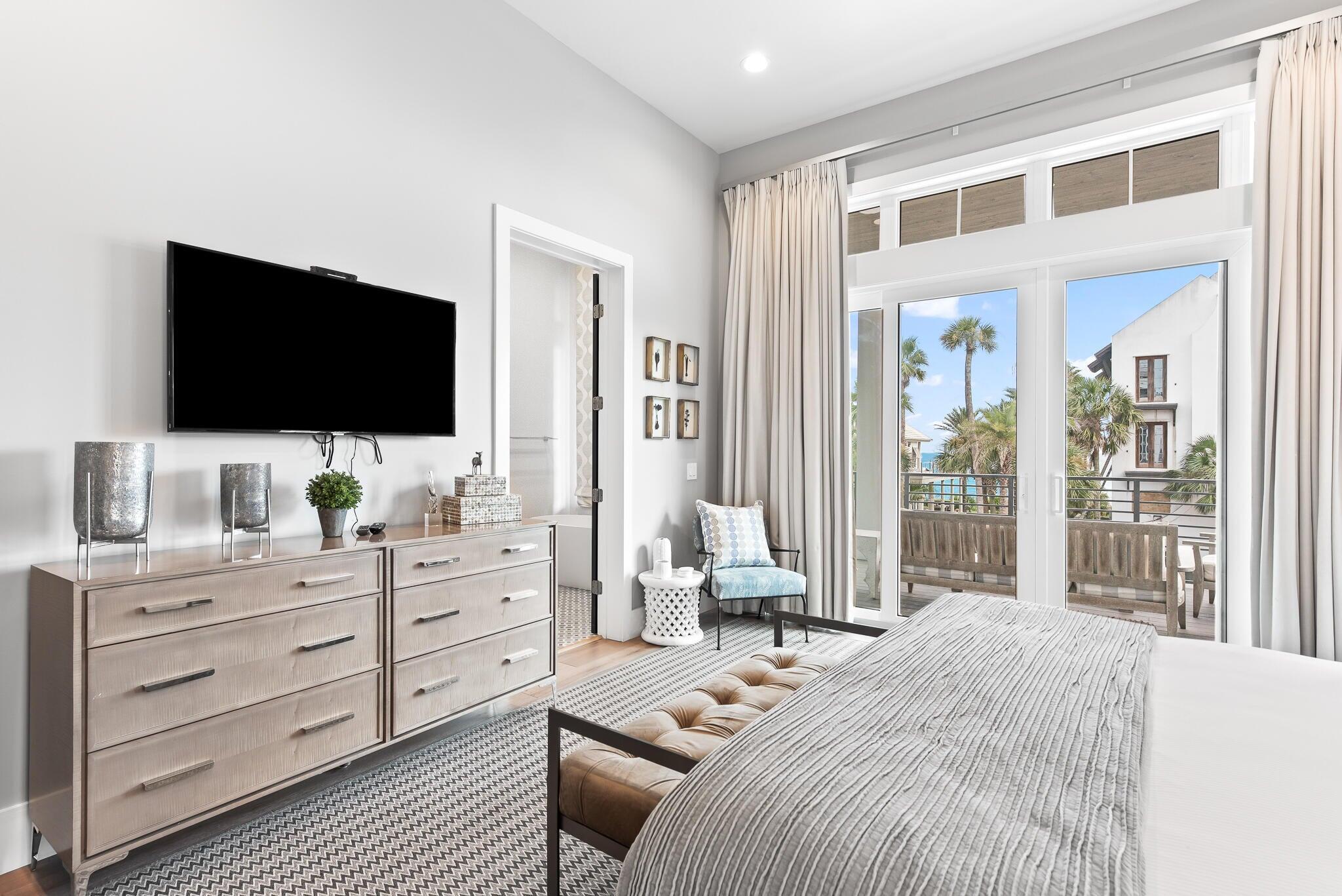 2657 E County Highway 30A