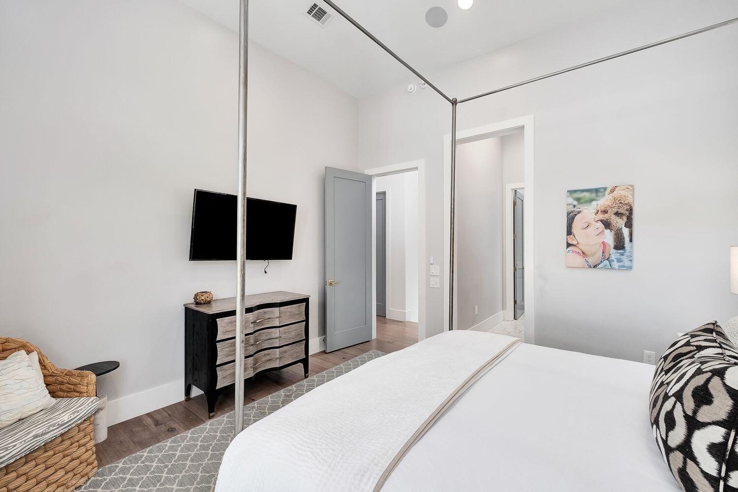 2657 E County Highway 30A