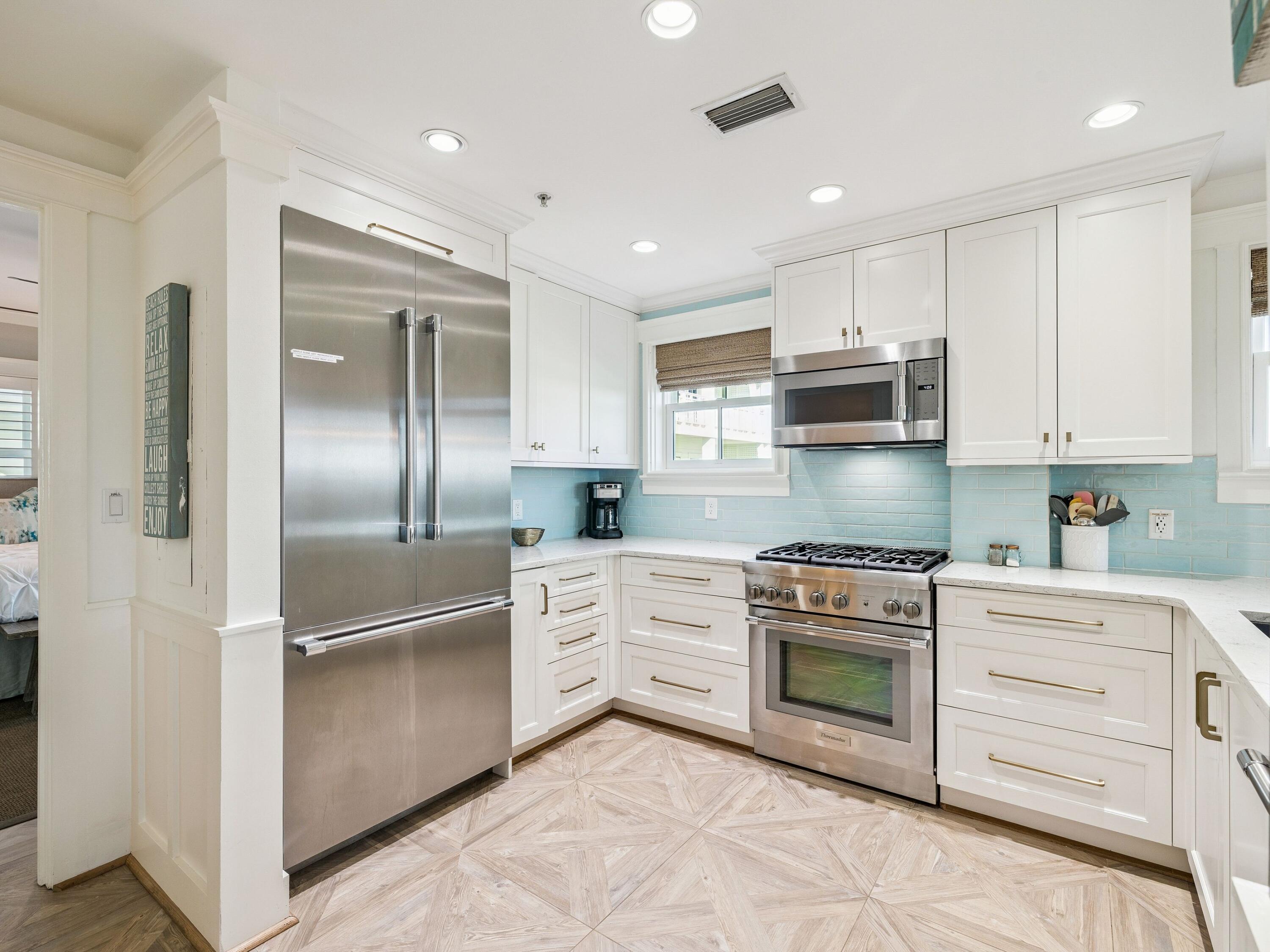 1848 E County Highway 30A, 2