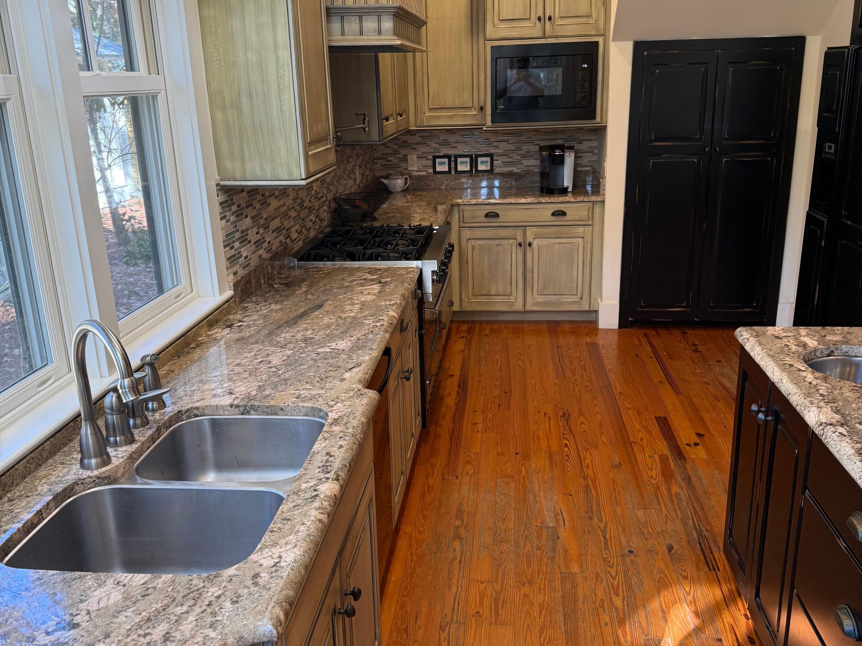 30 Tall Timber Court