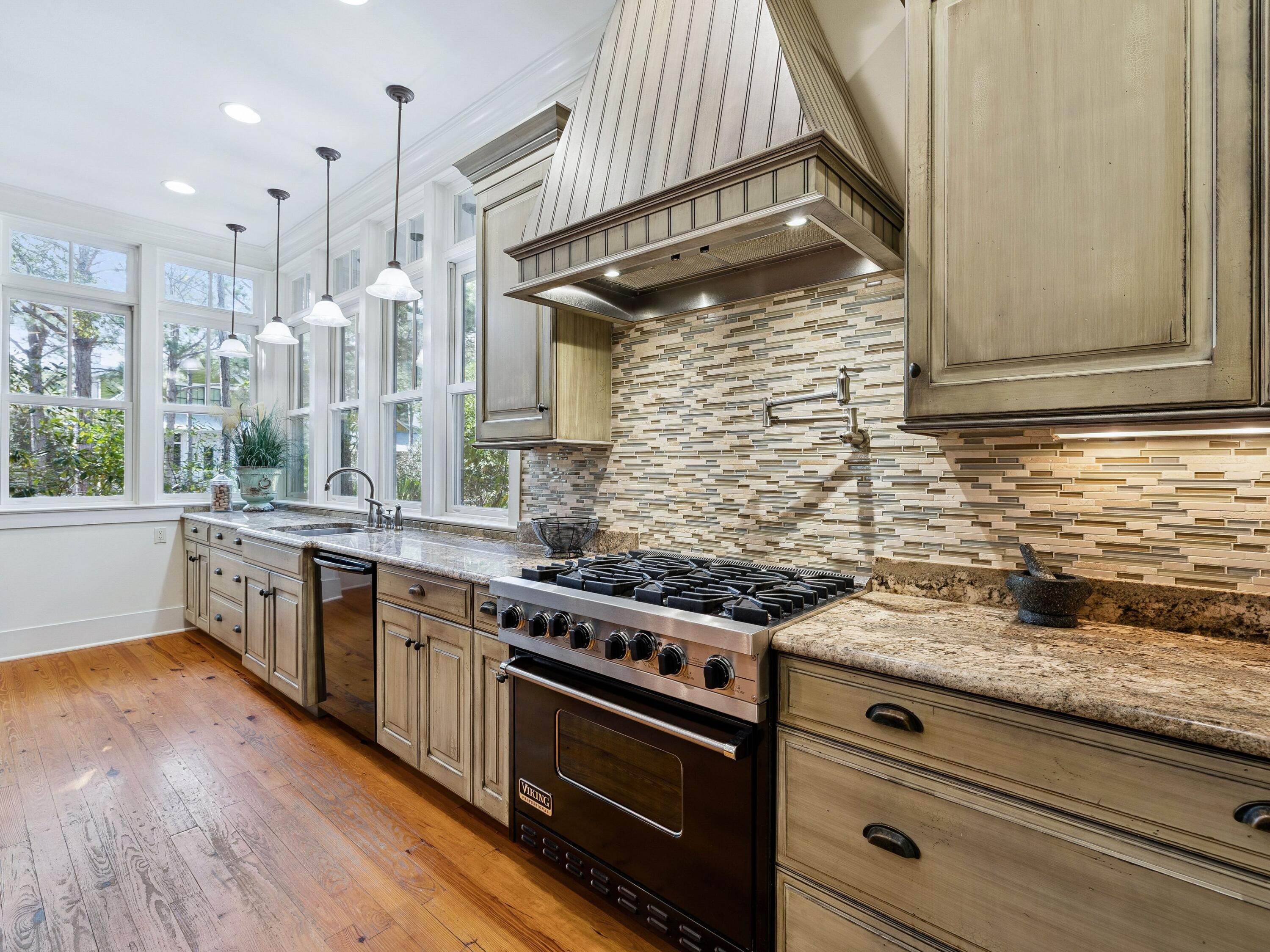 30 Tall Timber Court