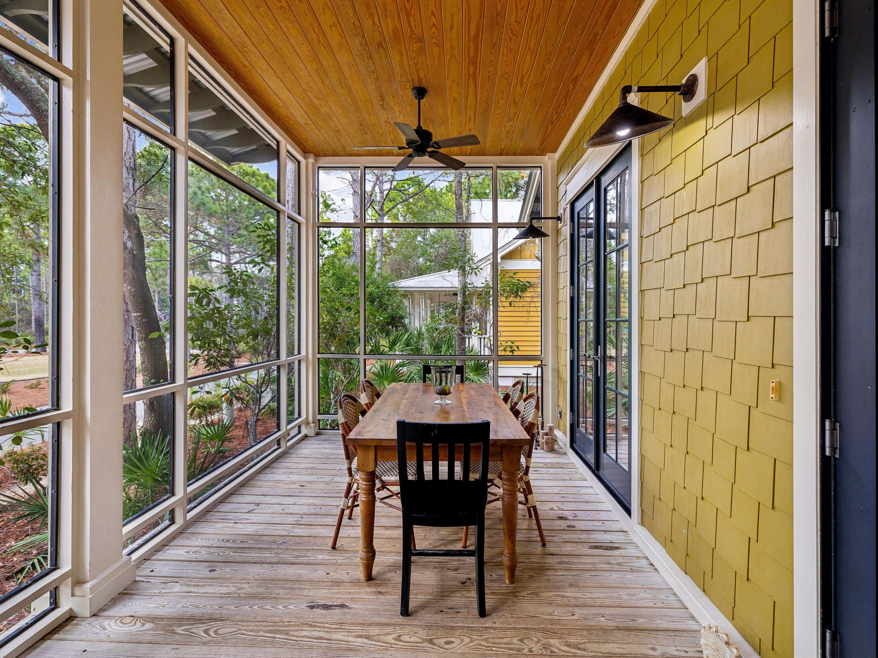 30 Tall Timber Court