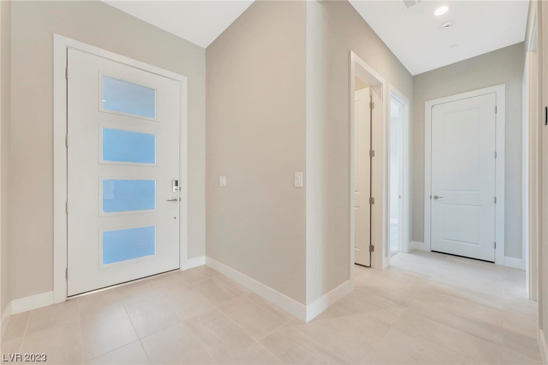 832 Stepney Place
