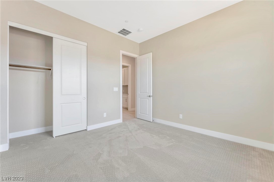 832 Stepney Place