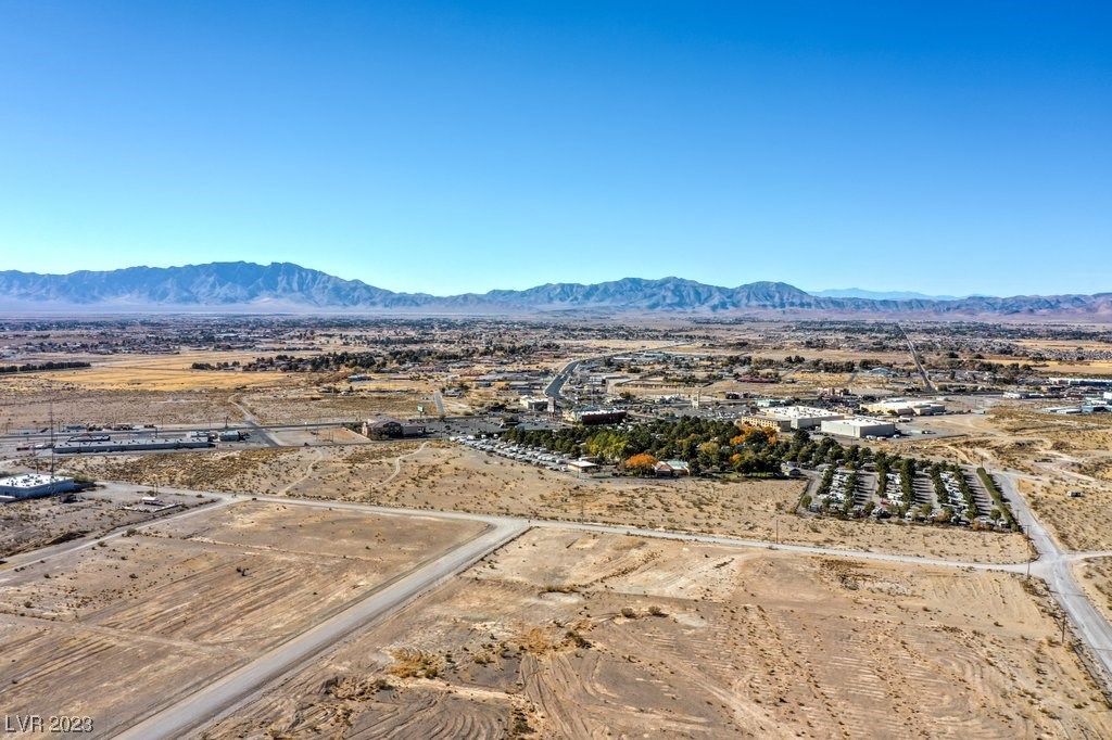 951 South Shoshone Drive