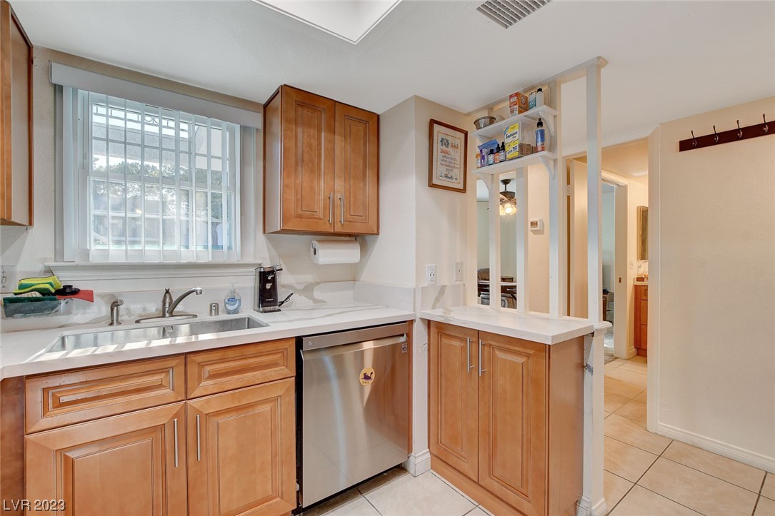 3823 South Maryland Parkway G3