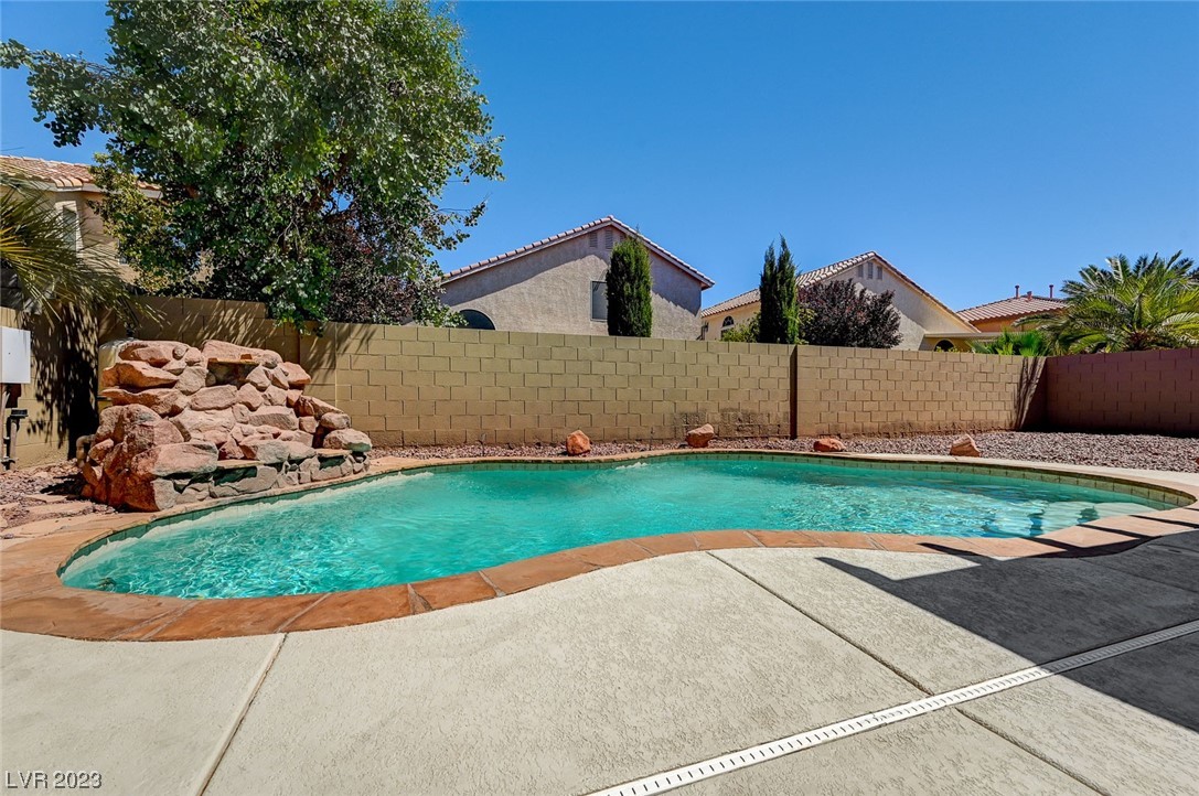 432 Staghorn Pass Avenue