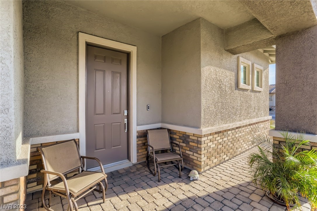 783 Sunny Sagebrush Street