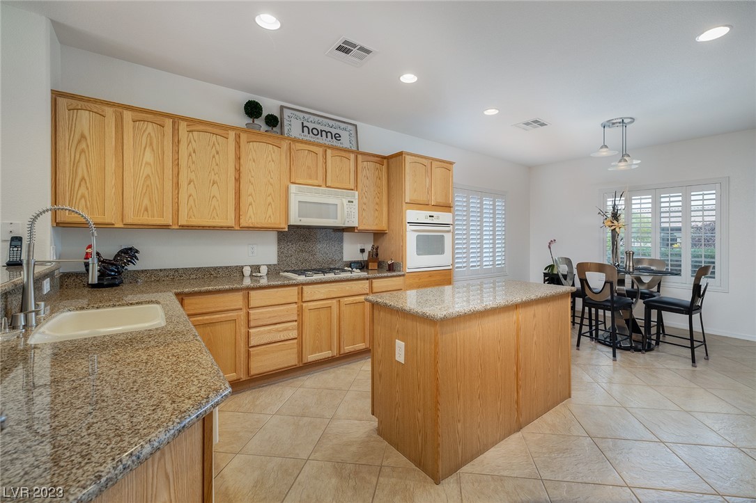 2200 Twin Falls Drive