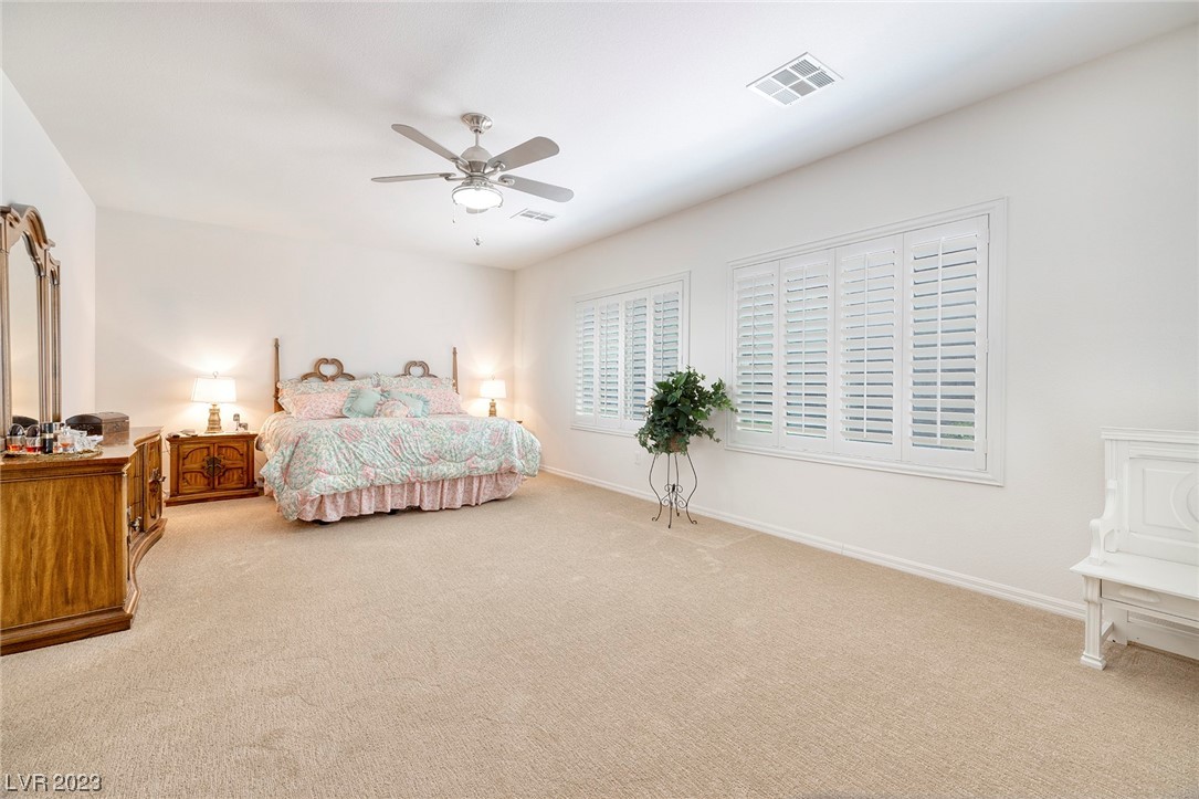2200 Twin Falls Drive